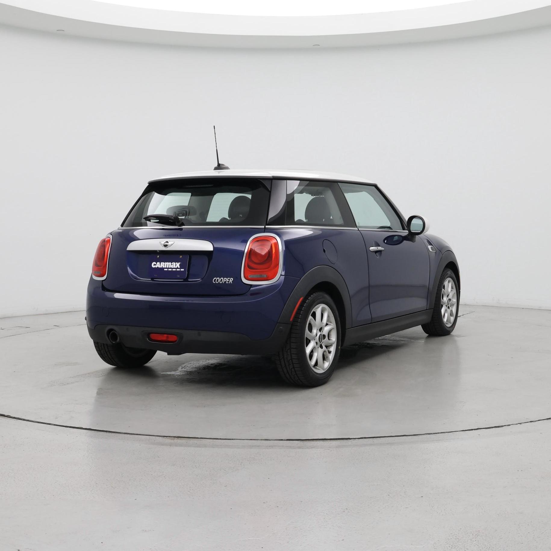 Thumbnail: 2015 MINI Cooper Hardtop - 8