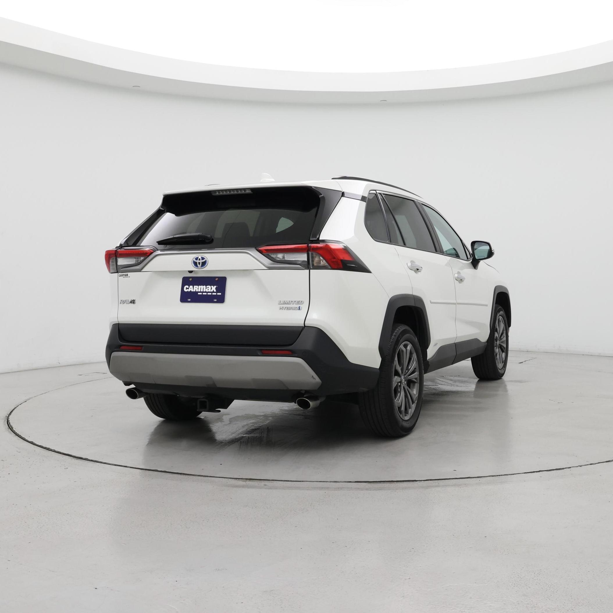 Thumbnail: 2022 Toyota RAV4 - 8