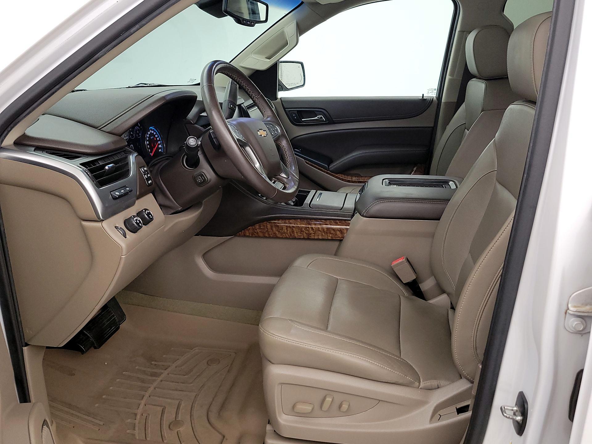 Thumbnail: 2017 Chevrolet Tahoe - 11