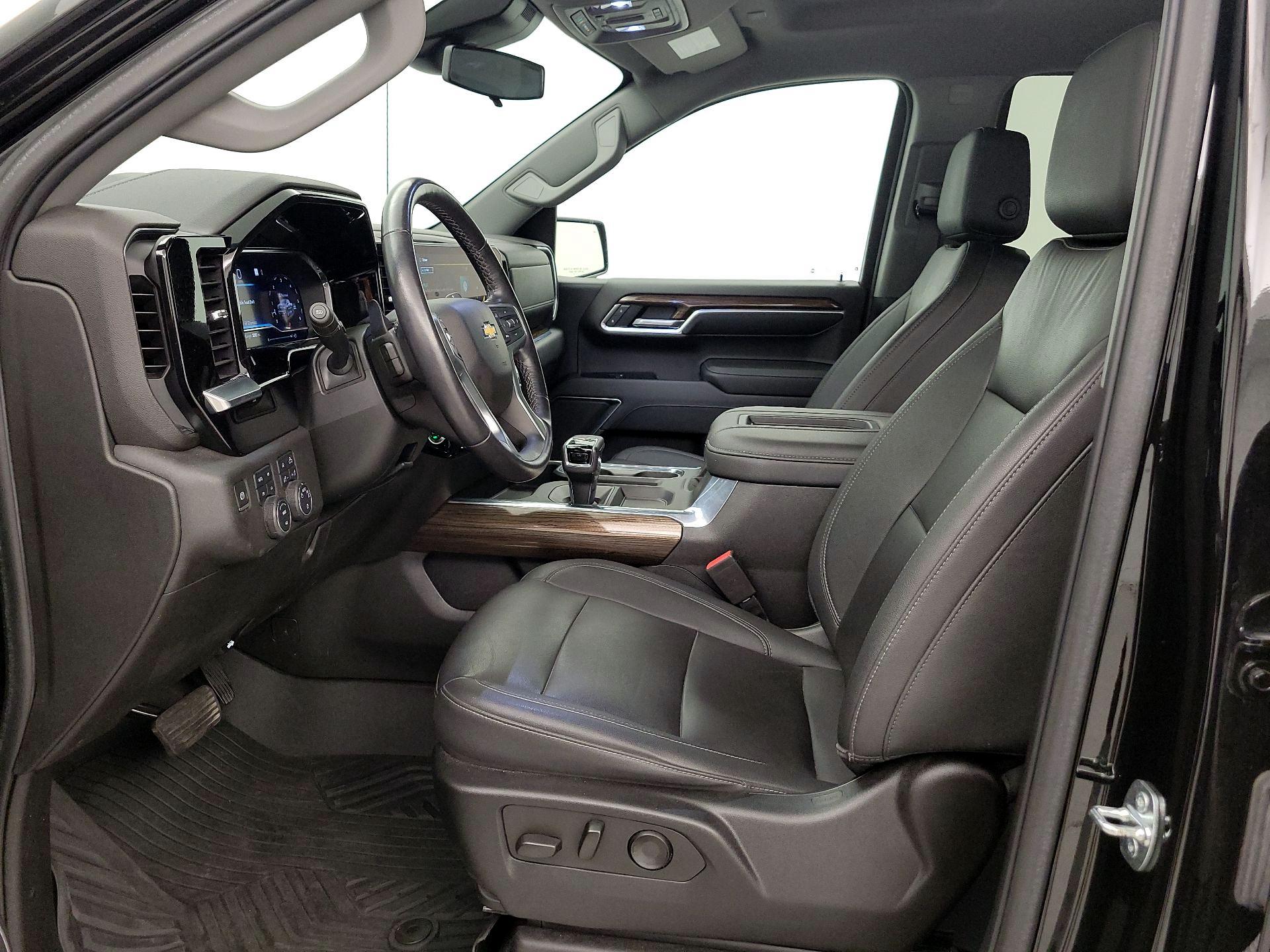 Thumbnail: 2022 Chevrolet Silverado 1500 - 11