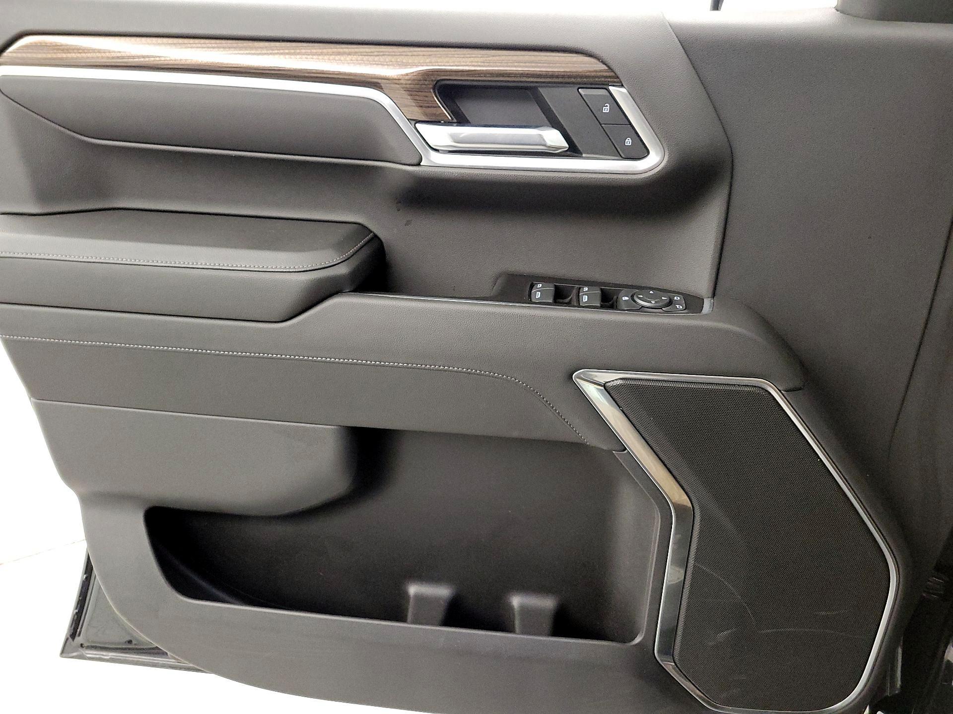 Thumbnail: 2022 Chevrolet Silverado 1500 - 12