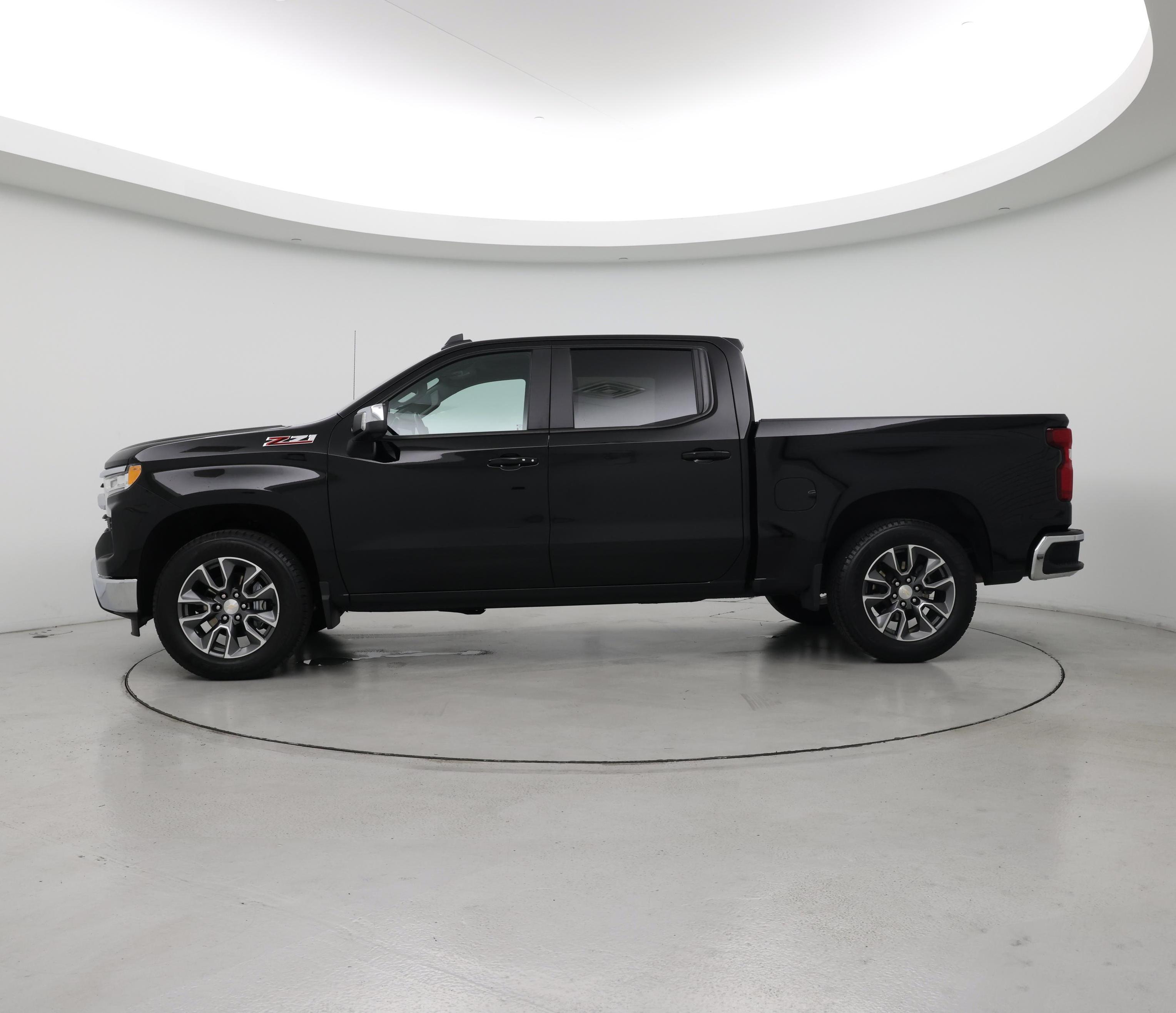 Thumbnail: 2022 Chevrolet Silverado 1500 - 3