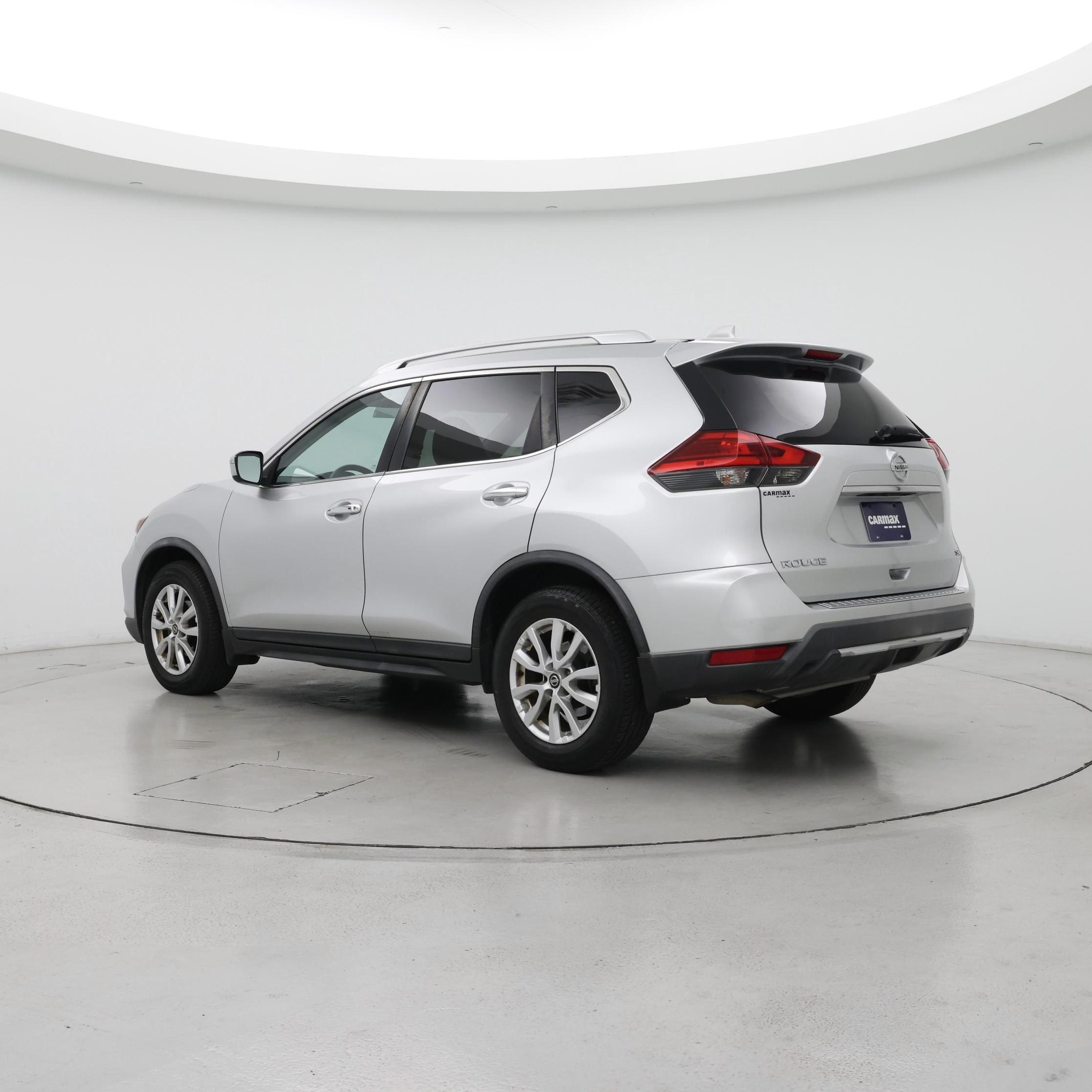 Thumbnail: 2017 Nissan Rogue - 2