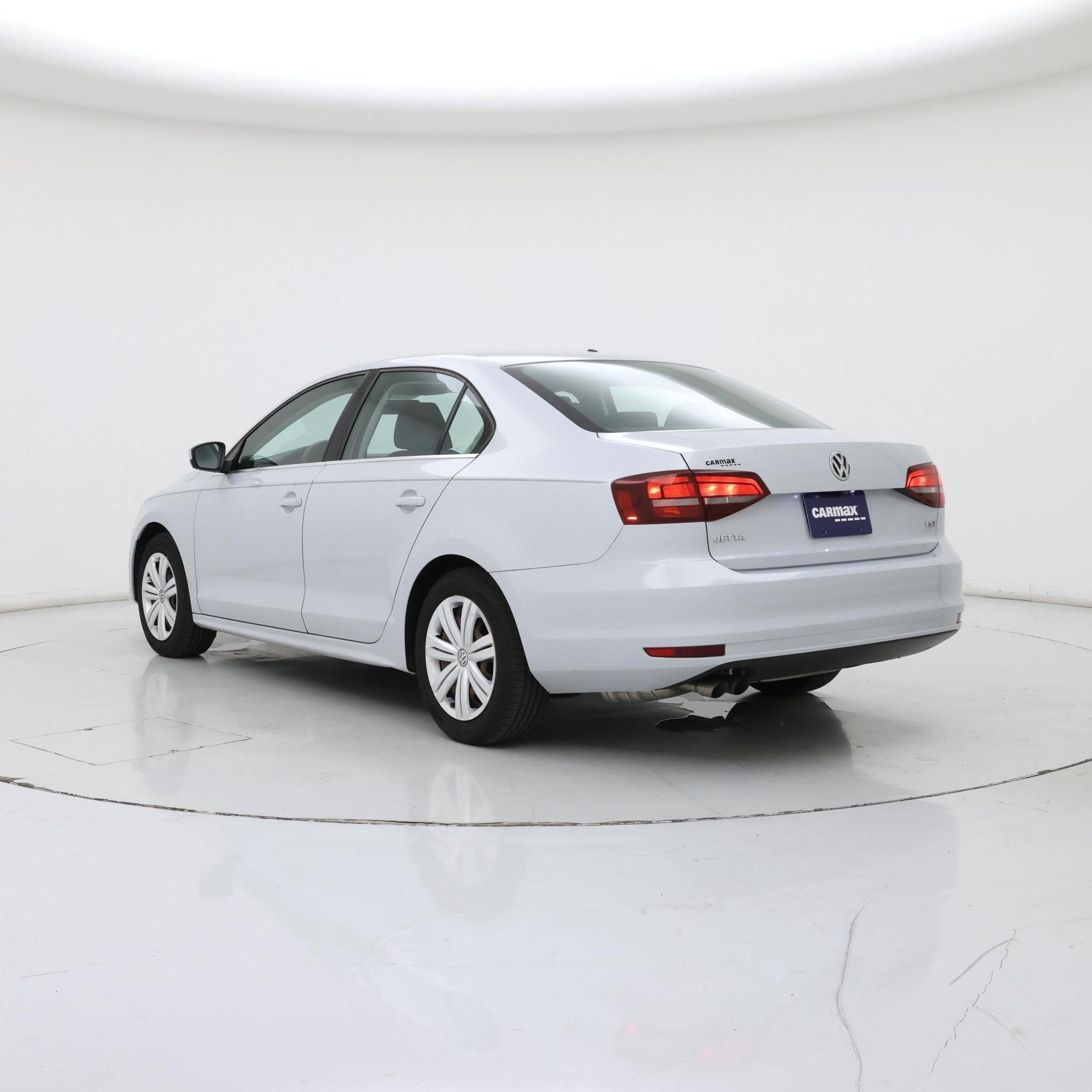 Thumbnail: 2017 Volkswagen Jetta - 2