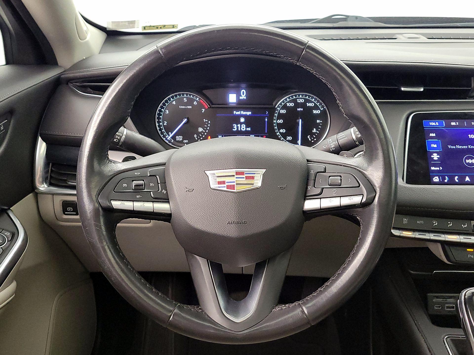 Thumbnail: 2020 Cadillac XT4 - 10