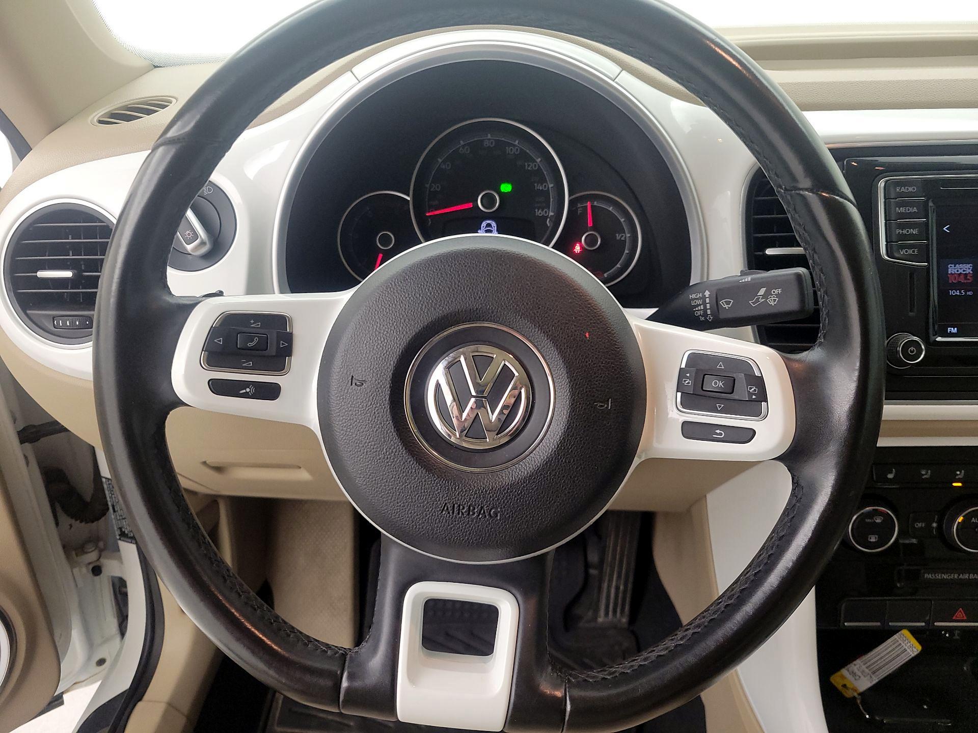 Thumbnail: 2018 Volkswagen Beetle - 10