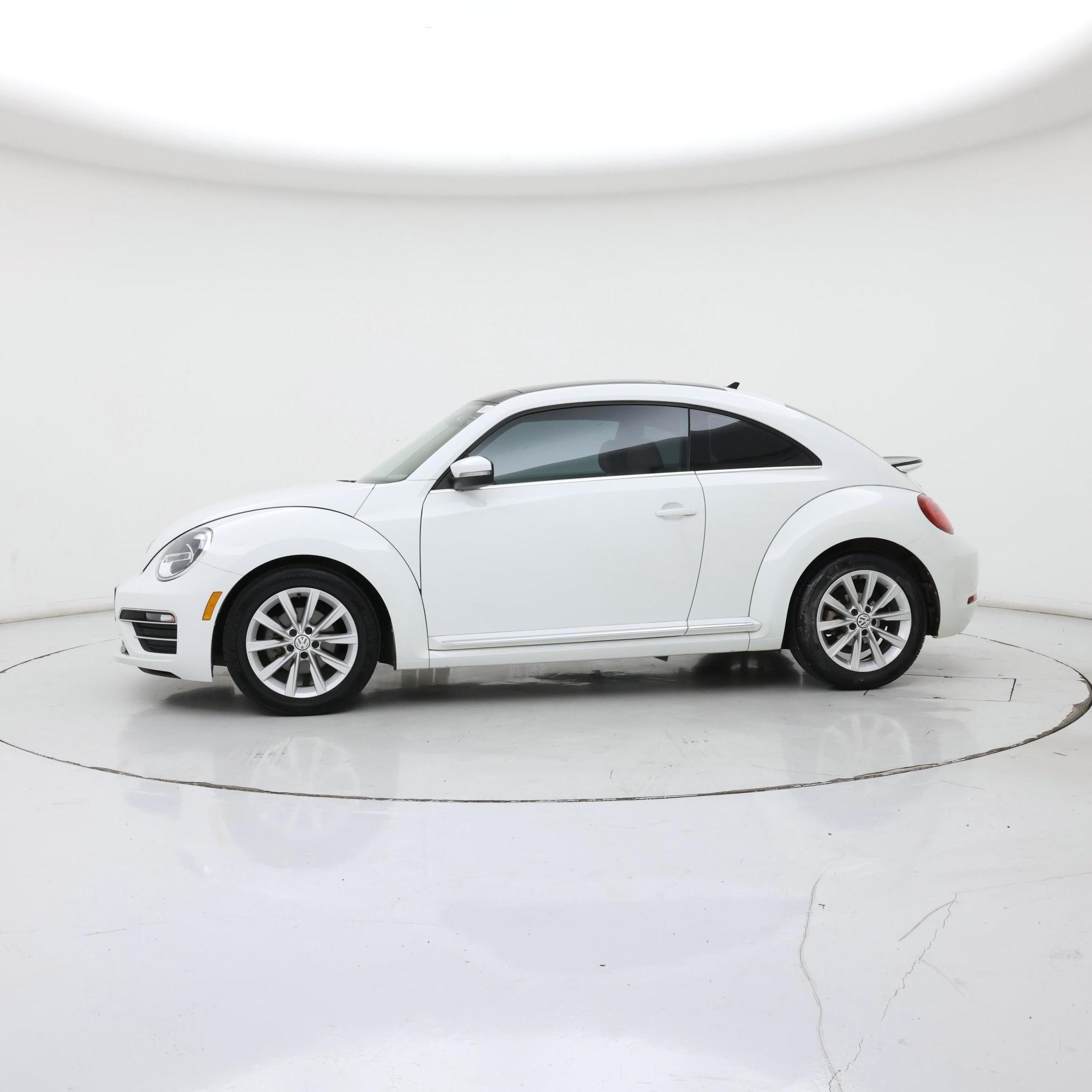 Thumbnail: 2018 Volkswagen Beetle - 3