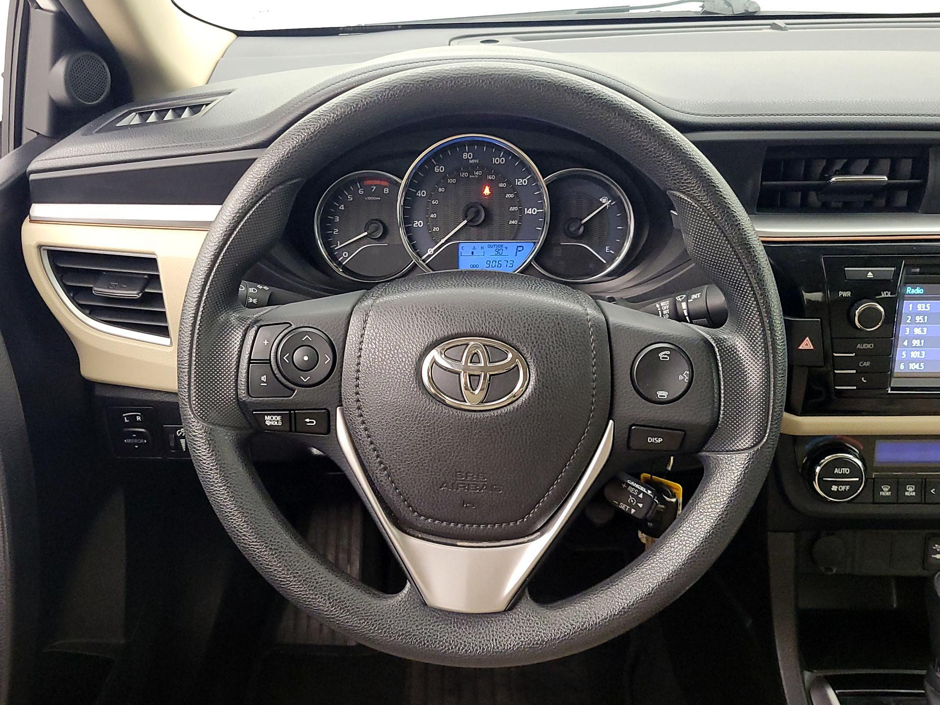 Thumbnail: 2015 Toyota Corolla - 10