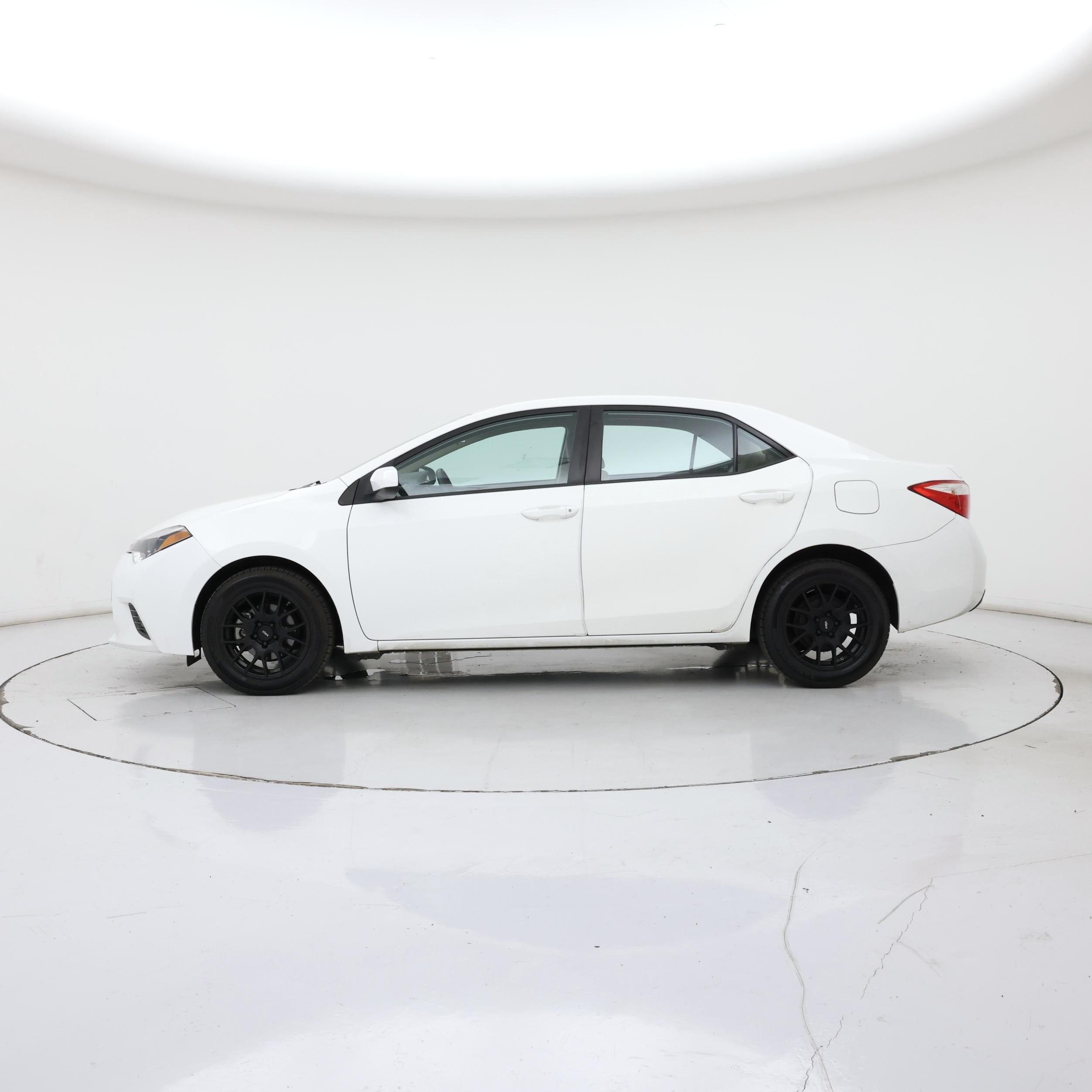 Thumbnail: 2015 Toyota Corolla - 3
