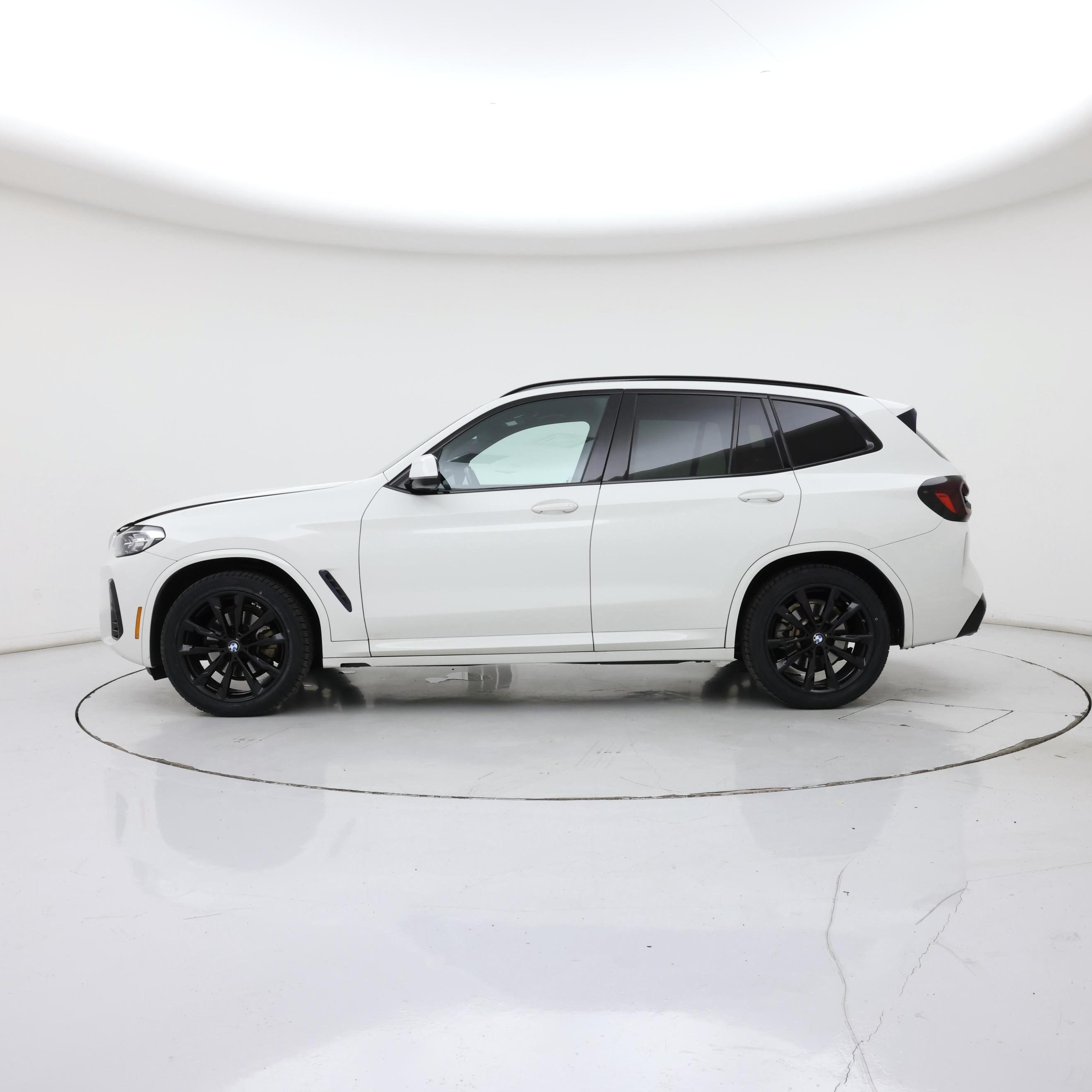 Thumbnail: 2022 BMW X3 - 3