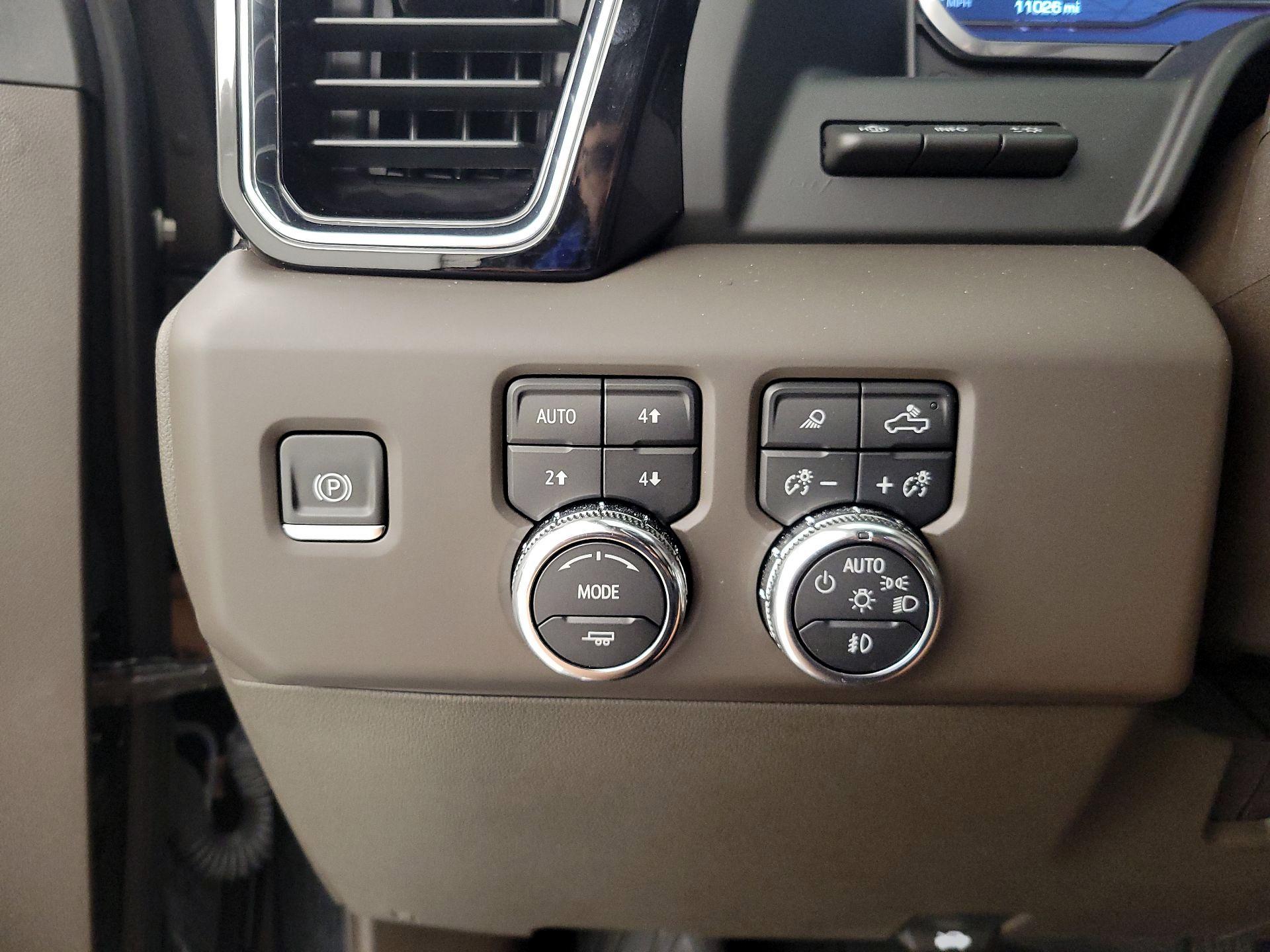 Thumbnail: 2024 GMC Sierra 3500 - 13
