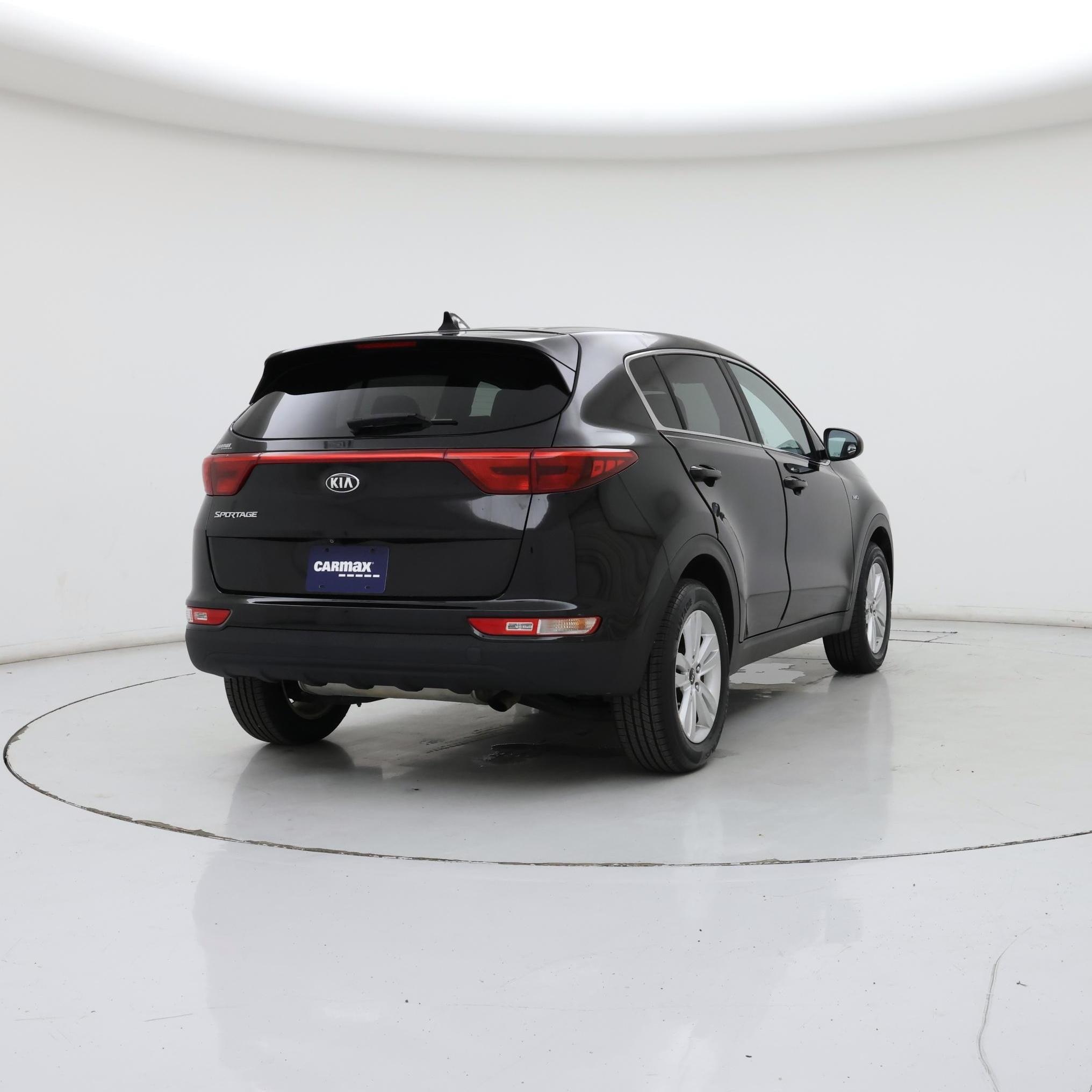Thumbnail: 2017 Kia Sportage - 8