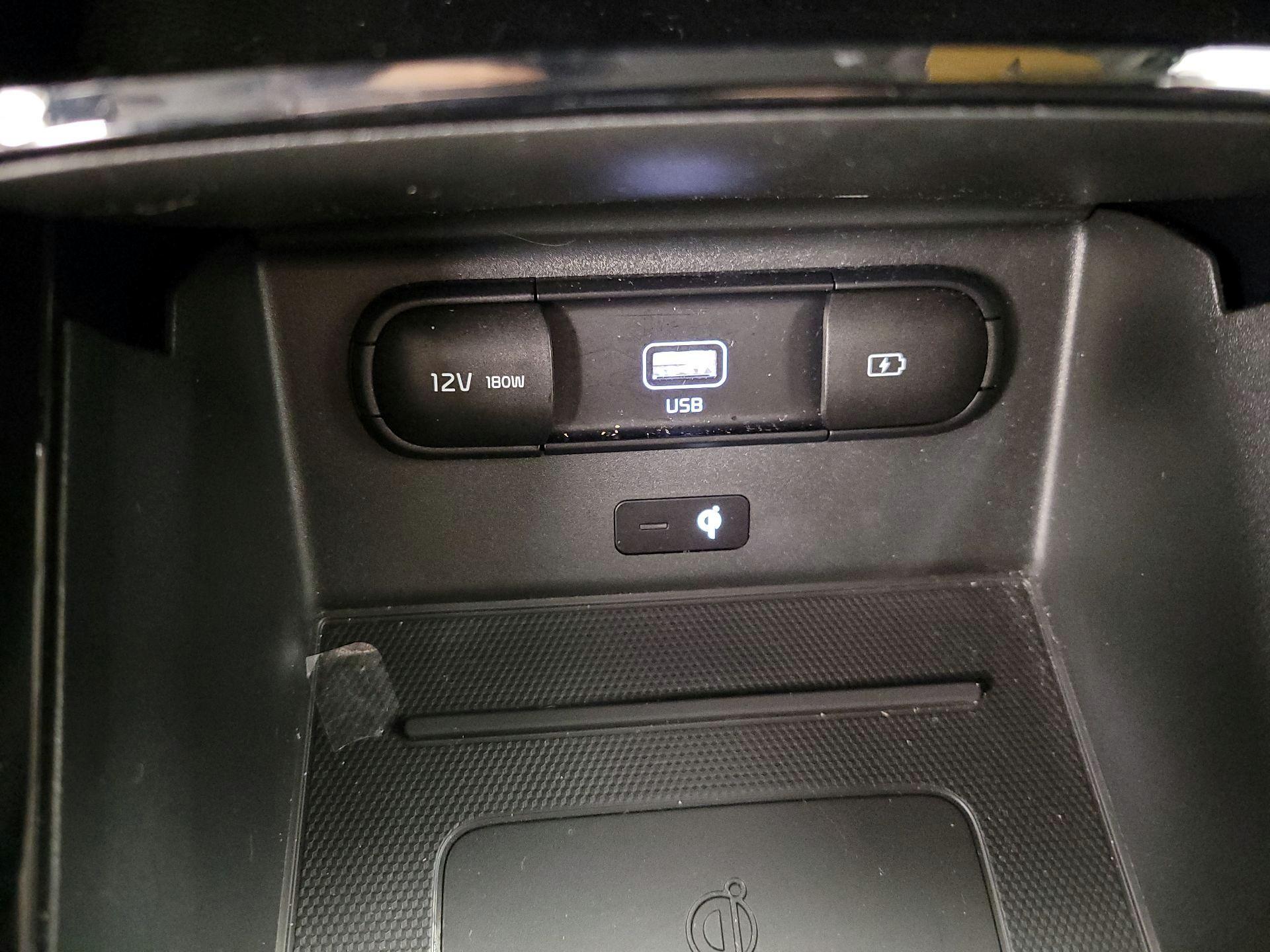 Thumbnail: 2022 Kia Telluride - 19