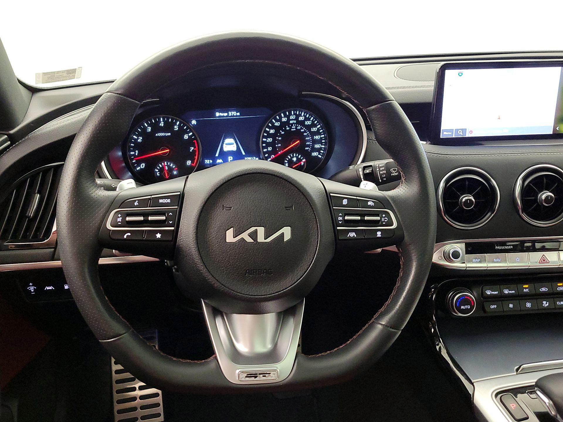 Thumbnail: 2023 Kia Stinger - 10