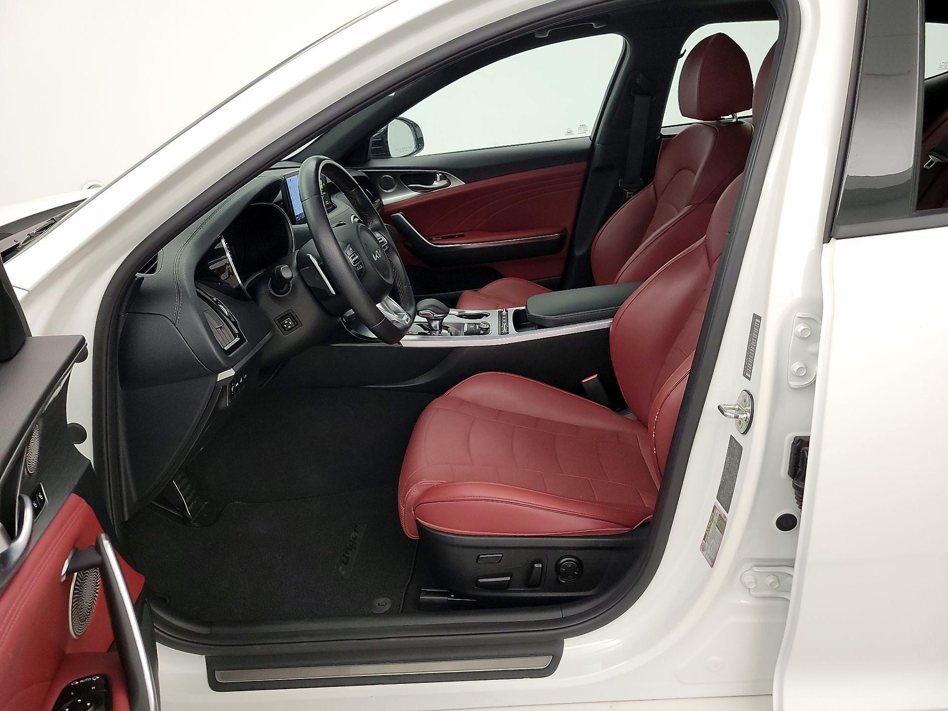 Thumbnail: 2023 Kia Stinger - 11