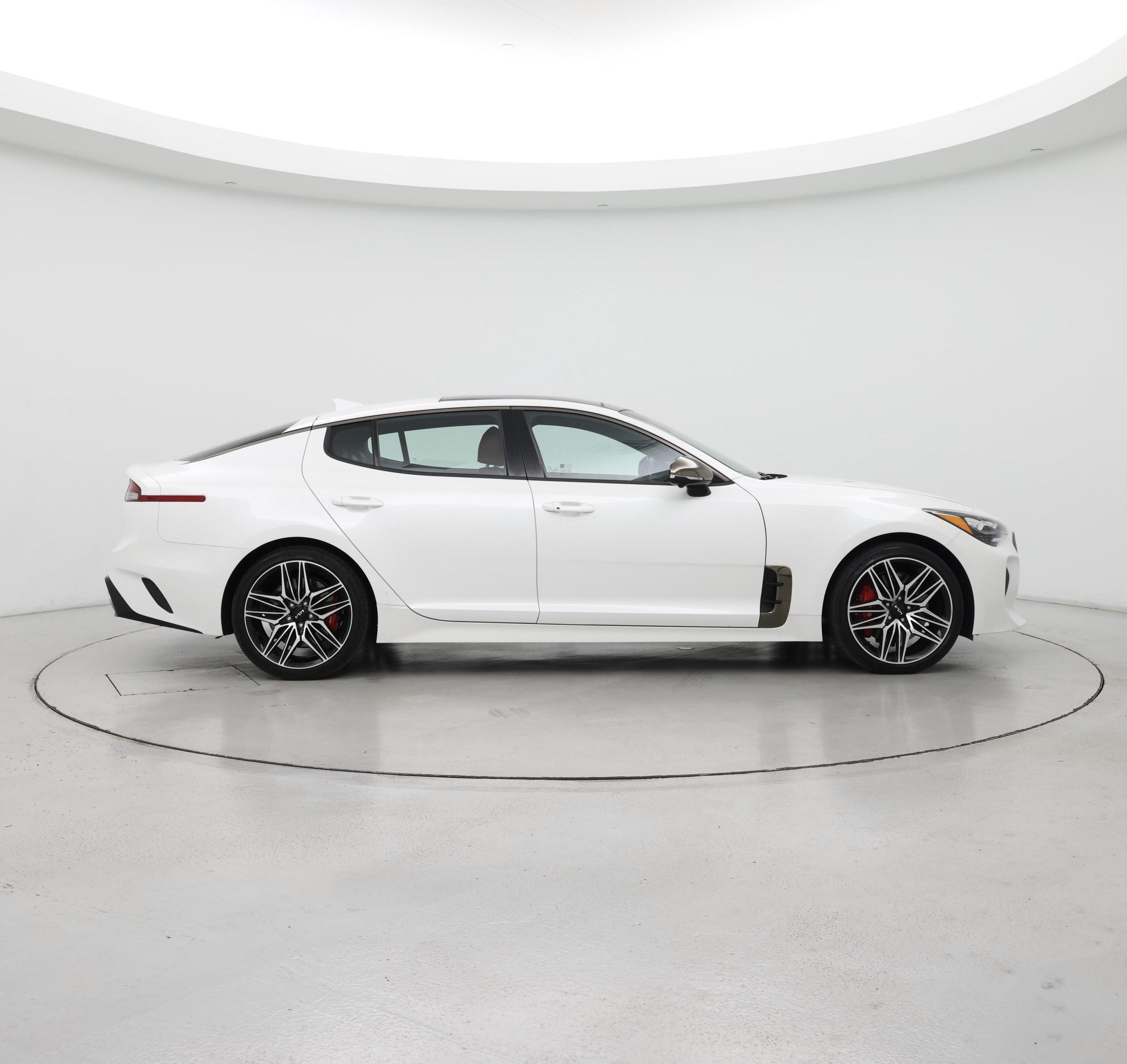 Thumbnail: 2023 Kia Stinger - 7