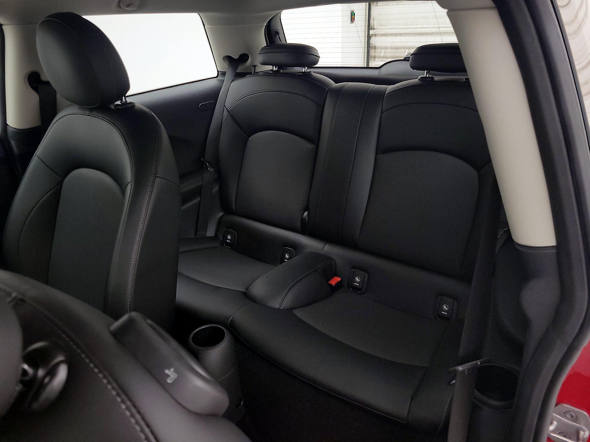 Thumbnail: 2017 MINI Cooper Hardtop - 19