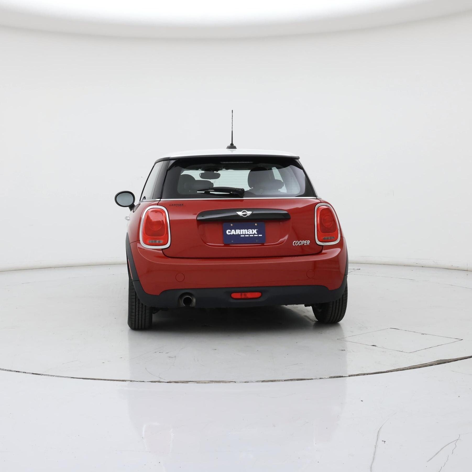 Thumbnail: 2017 MINI Cooper Hardtop - 6