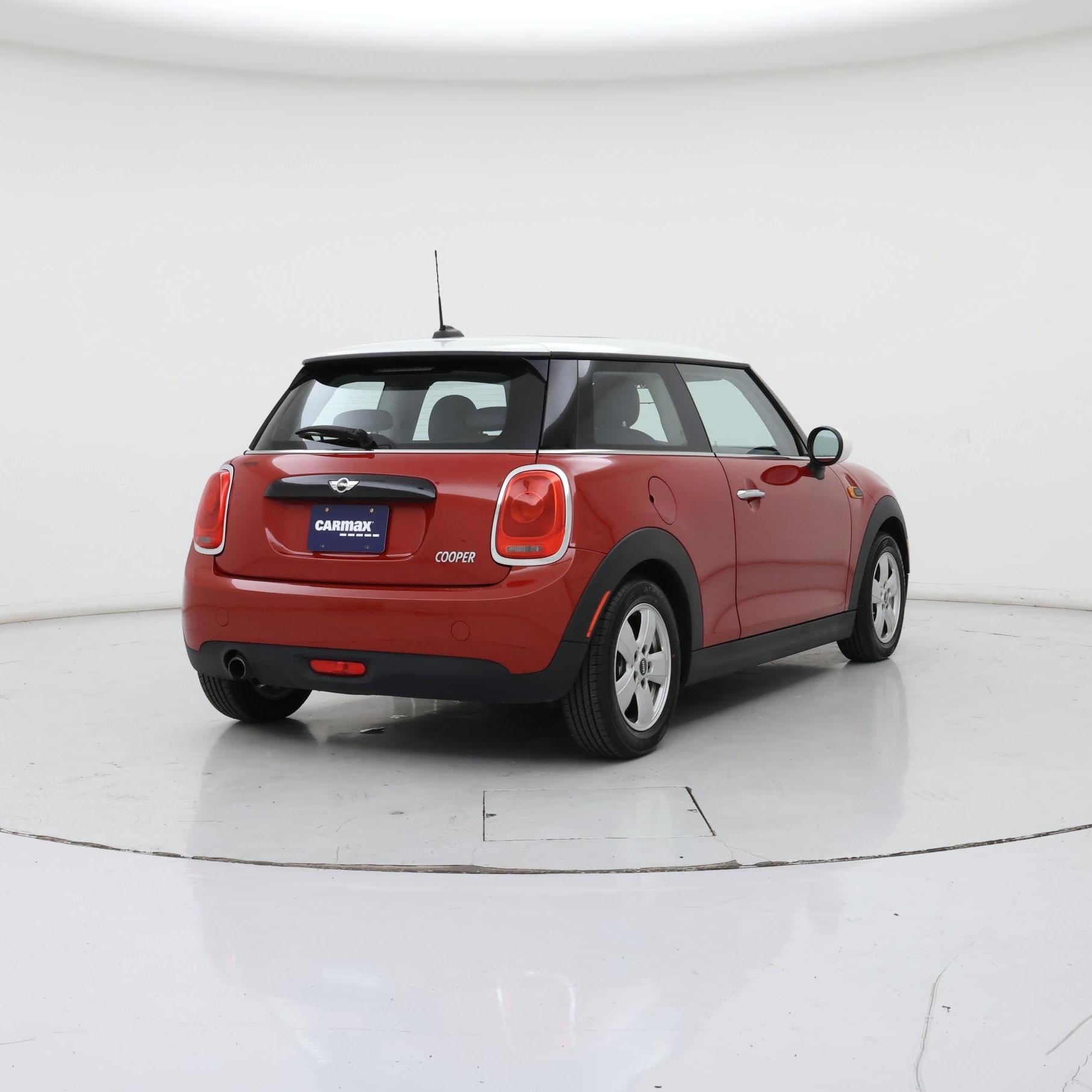 Thumbnail: 2017 MINI Cooper Hardtop - 8