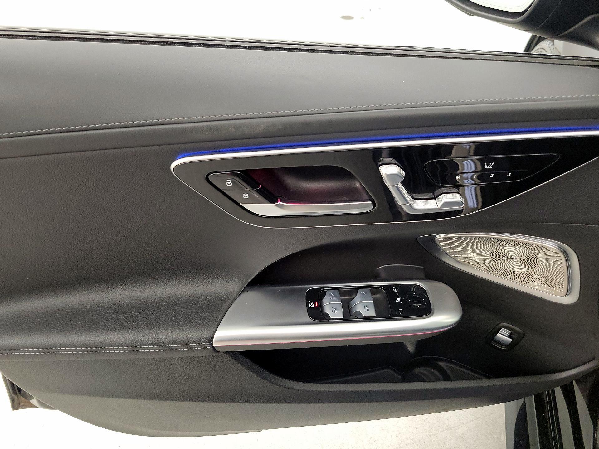 Thumbnail: 2023 Mercedes-Benz C-Class - 12