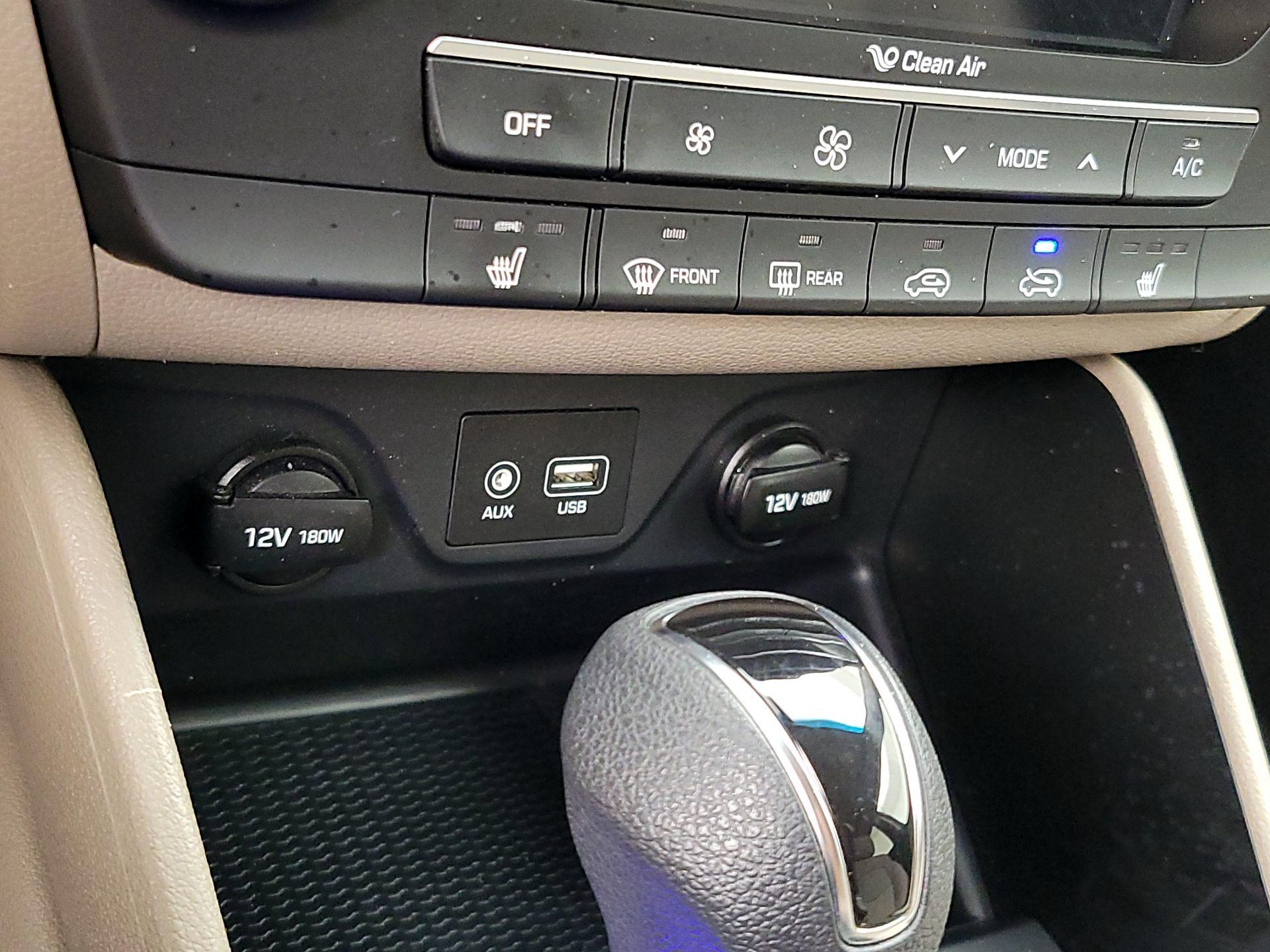 Thumbnail: 2019 Hyundai Tucson - 18