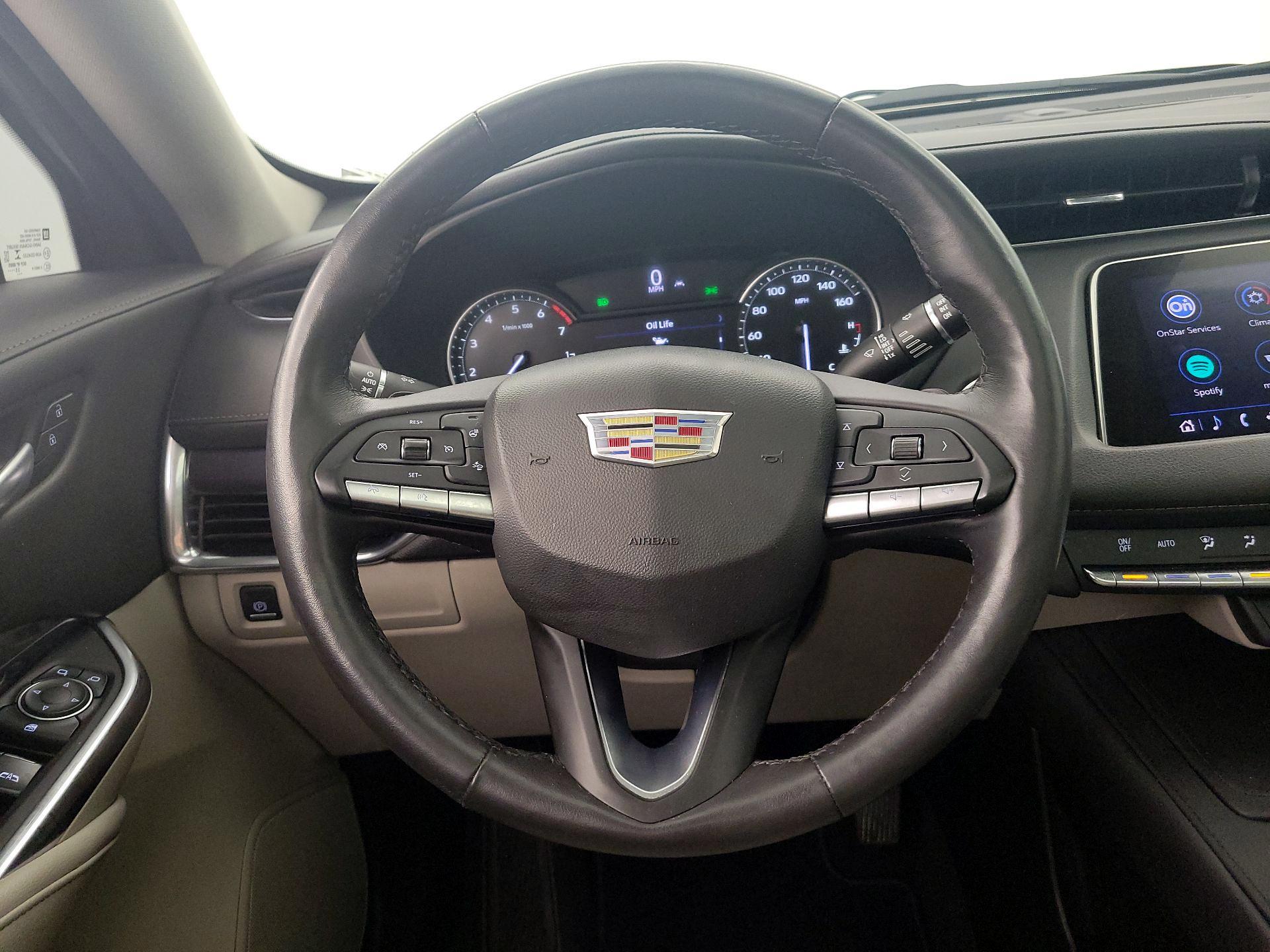 Thumbnail: 2023 Cadillac XT4 - 10