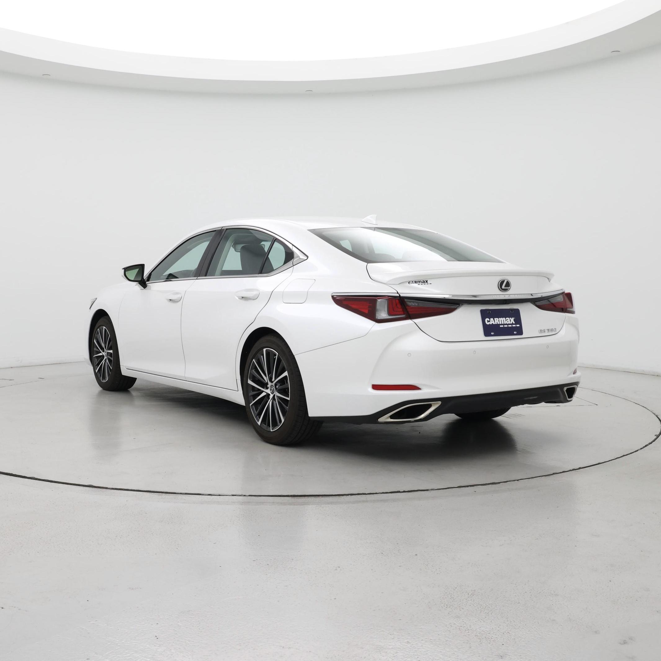 Thumbnail: 2024 Lexus ES - 2