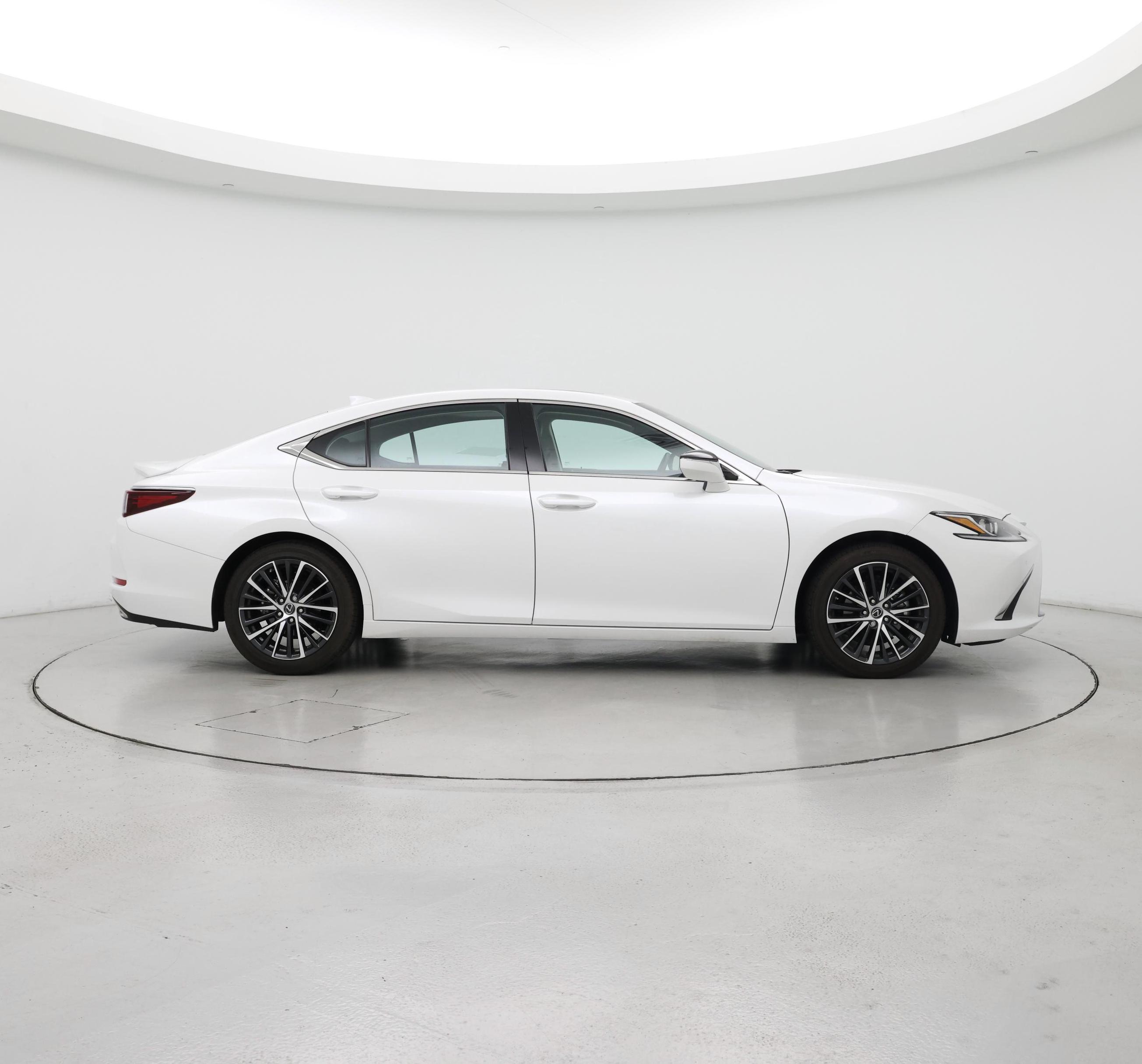 Thumbnail: 2024 Lexus ES - 7
