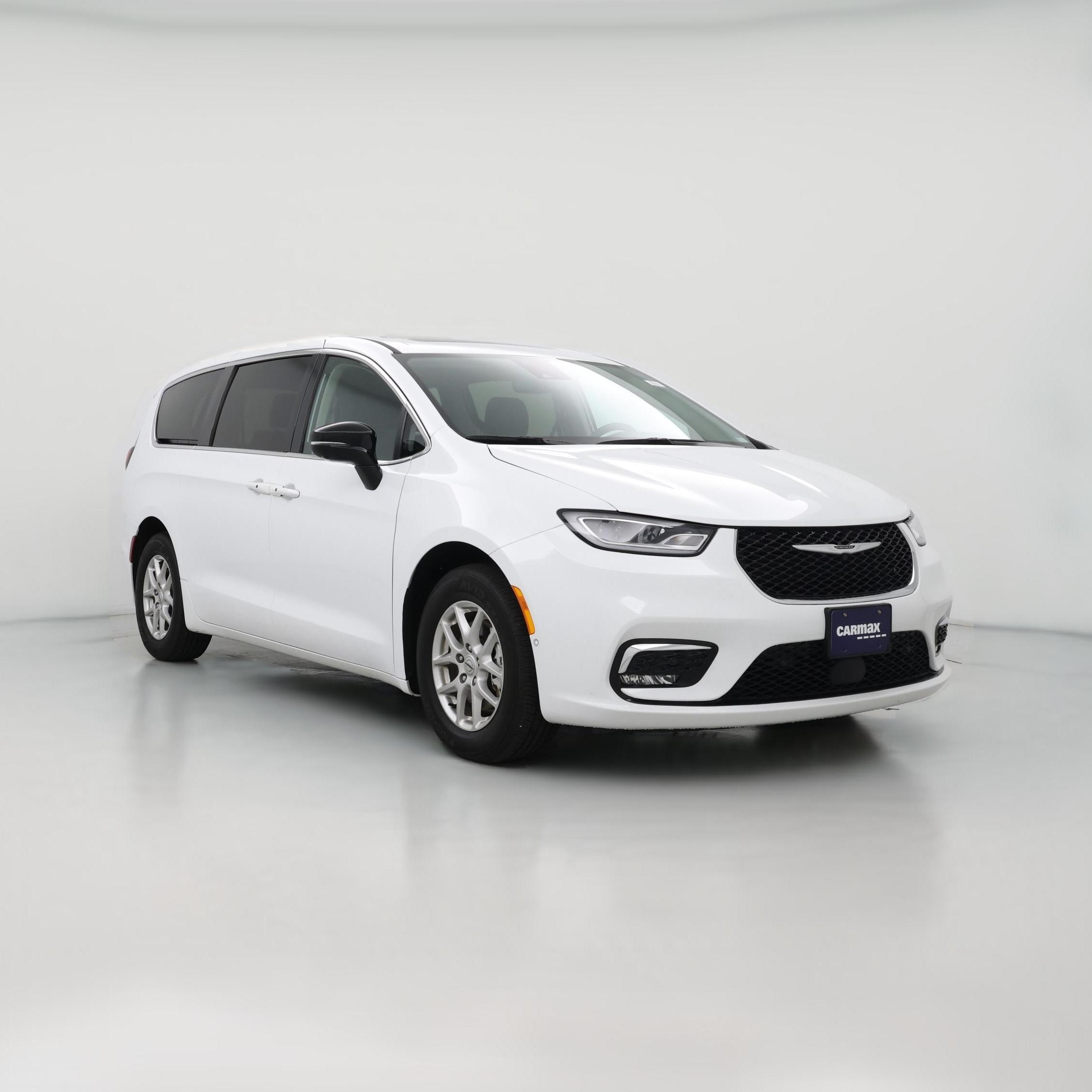 Thumbnail: 2024 Chrysler Pacifica - 1