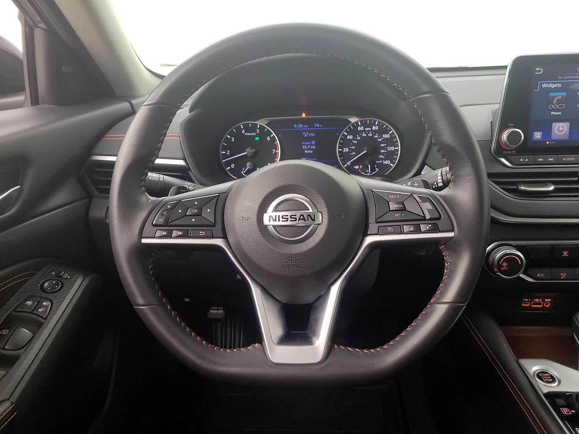 Thumbnail: 2022 Nissan Altima - 10