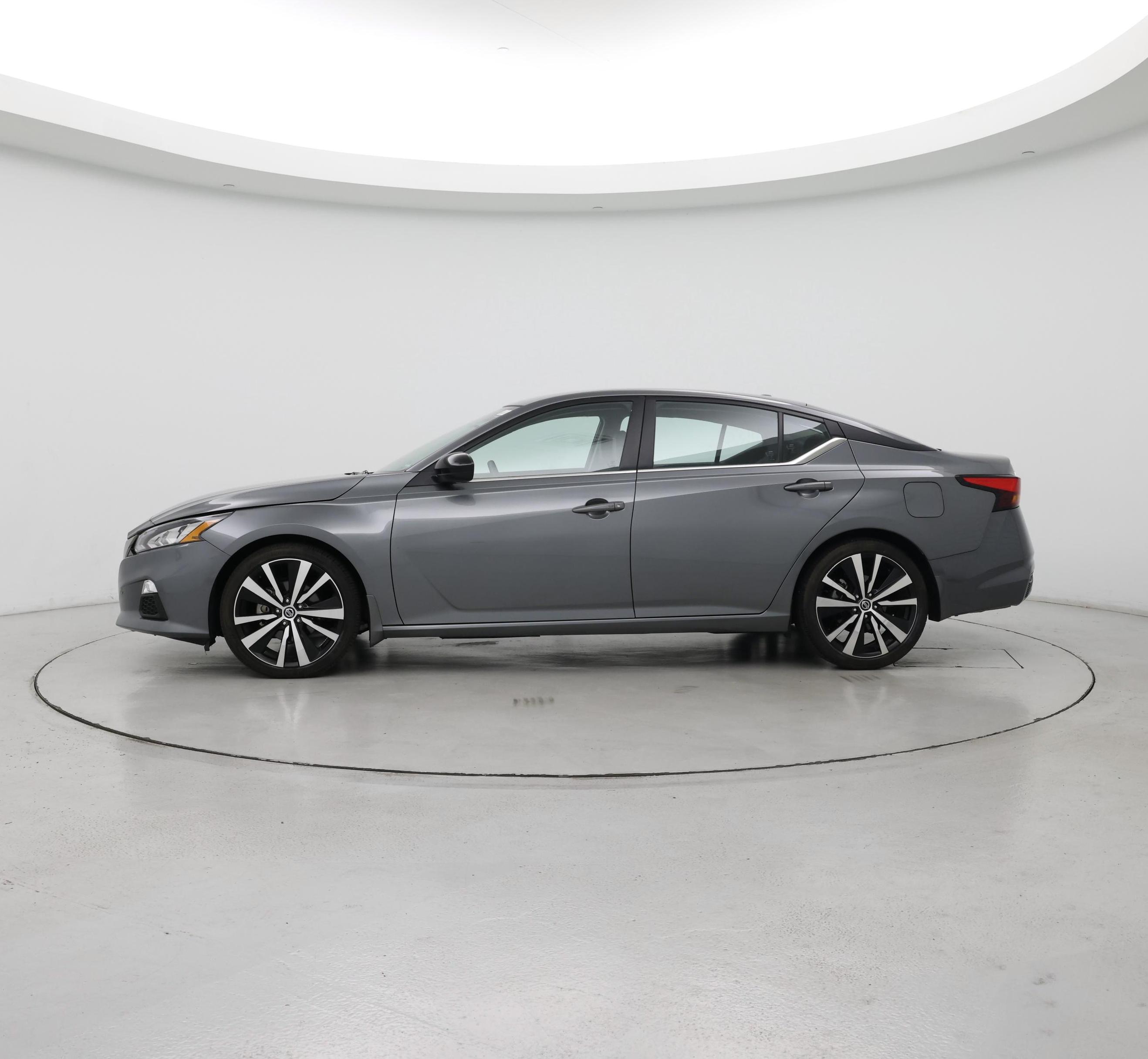 Thumbnail: 2022 Nissan Altima - 3