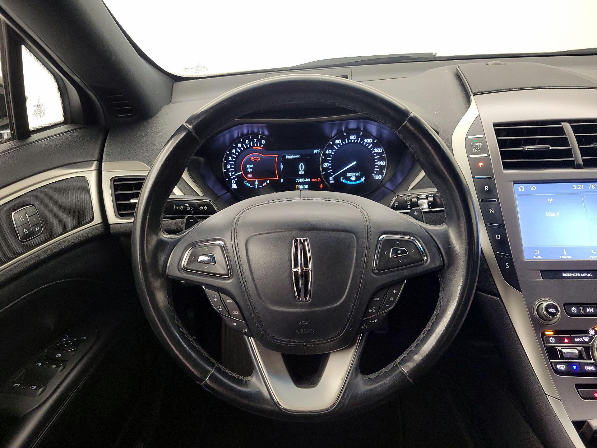 Thumbnail: 2019 Lincoln MKZ - 10