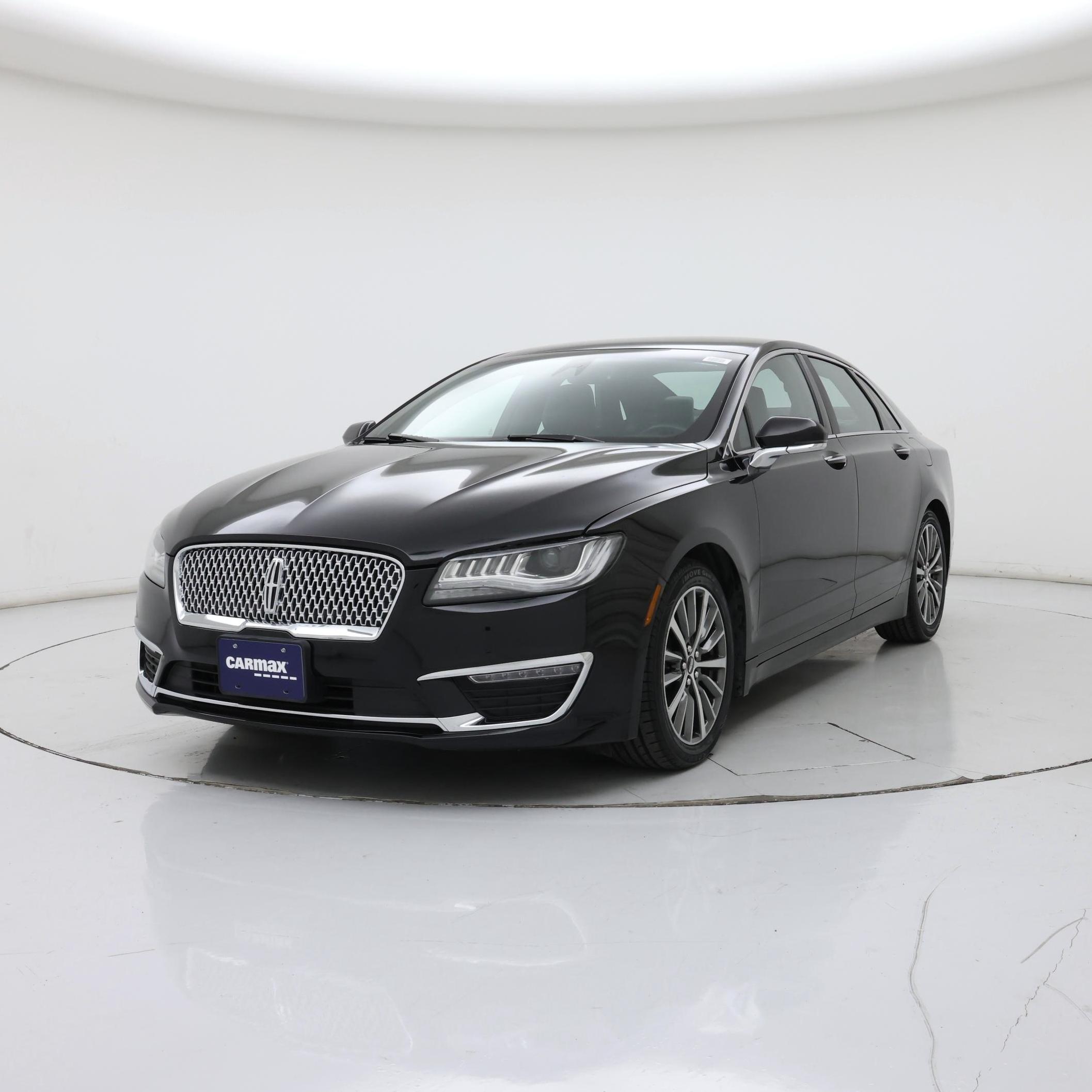 Thumbnail: 2019 Lincoln MKZ - 4