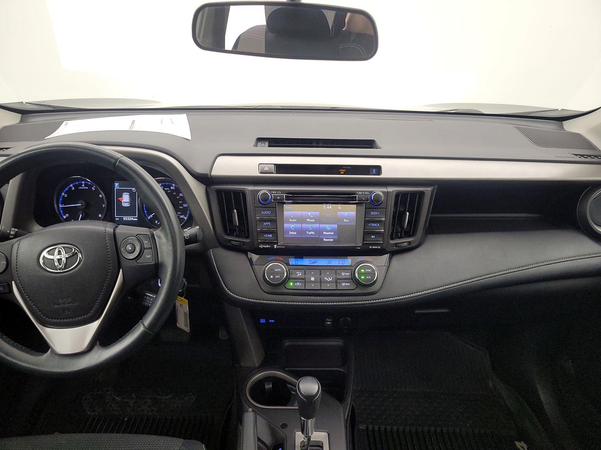 Thumbnail: 2016 Toyota RAV4 - 9