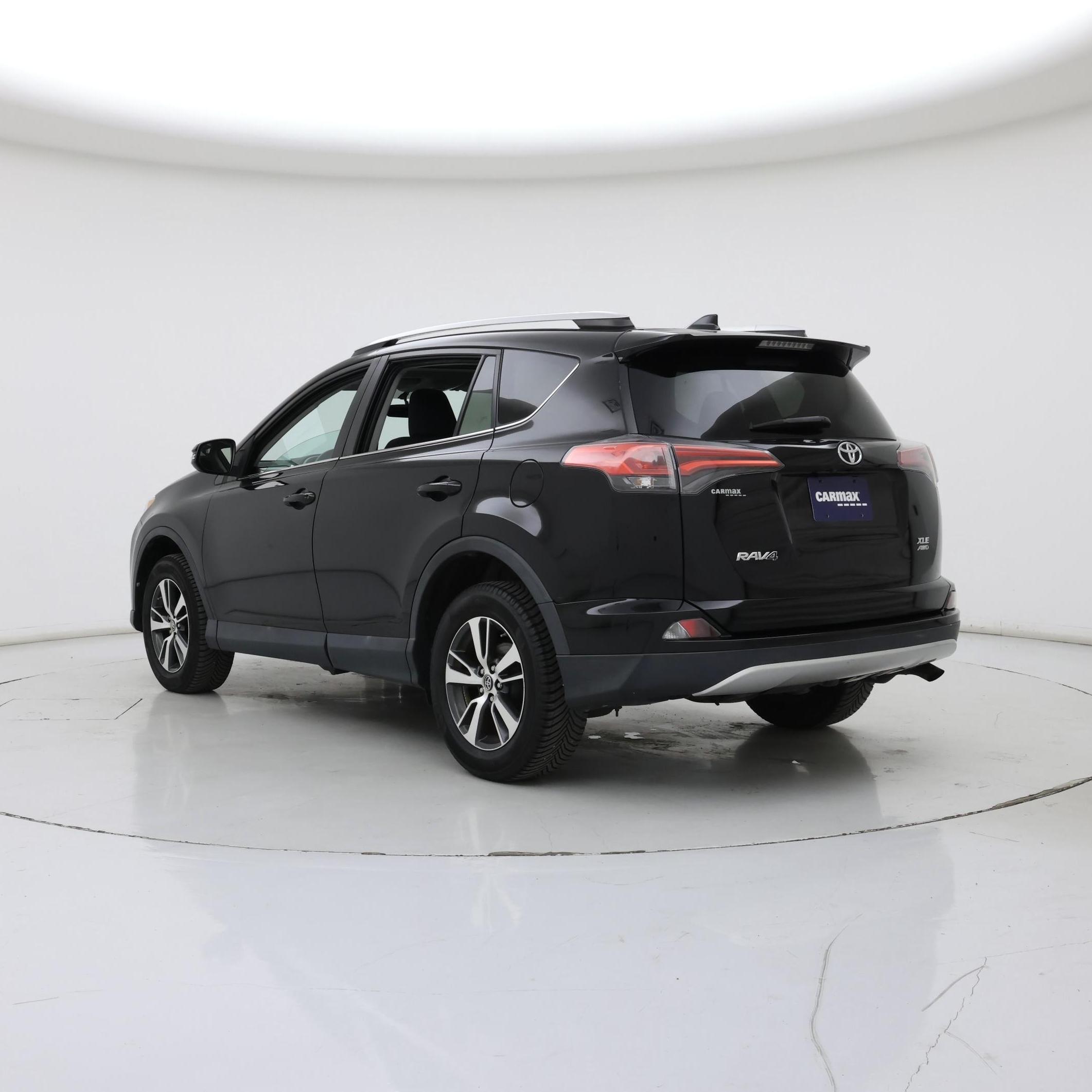Thumbnail: 2016 Toyota RAV4 - 2