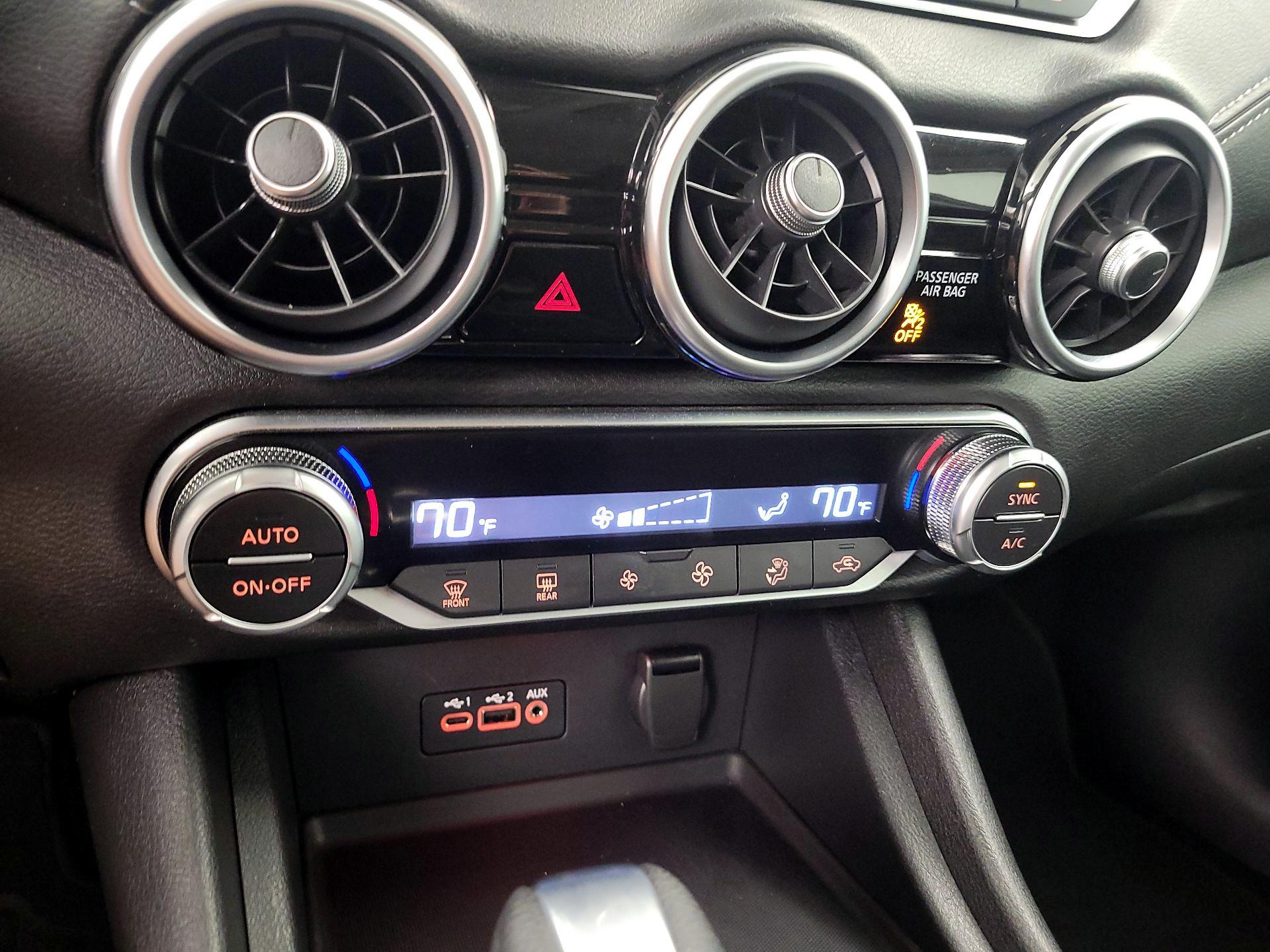 Thumbnail: 2020 Nissan Sentra - 16