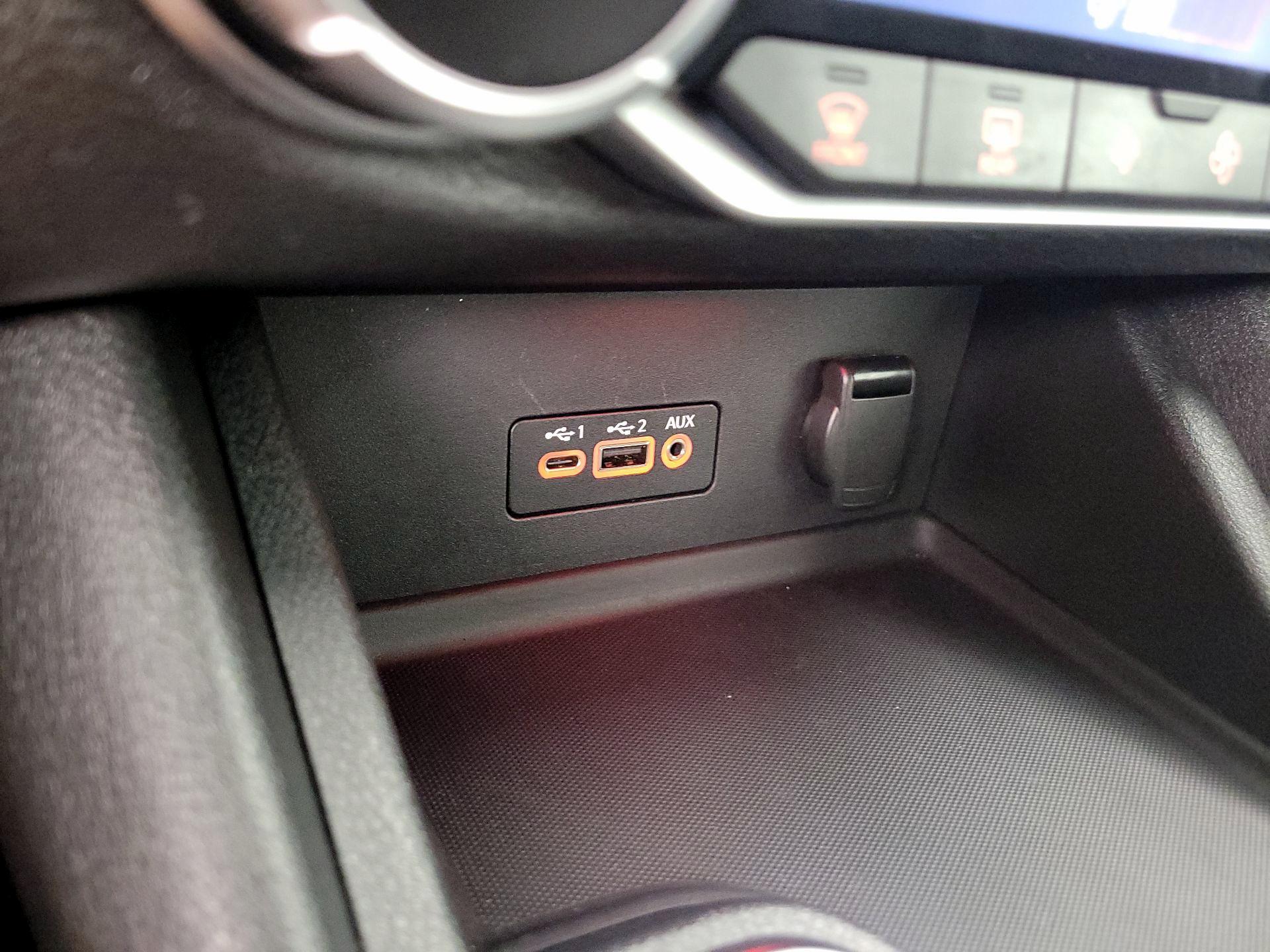 Thumbnail: 2020 Nissan Sentra - 18