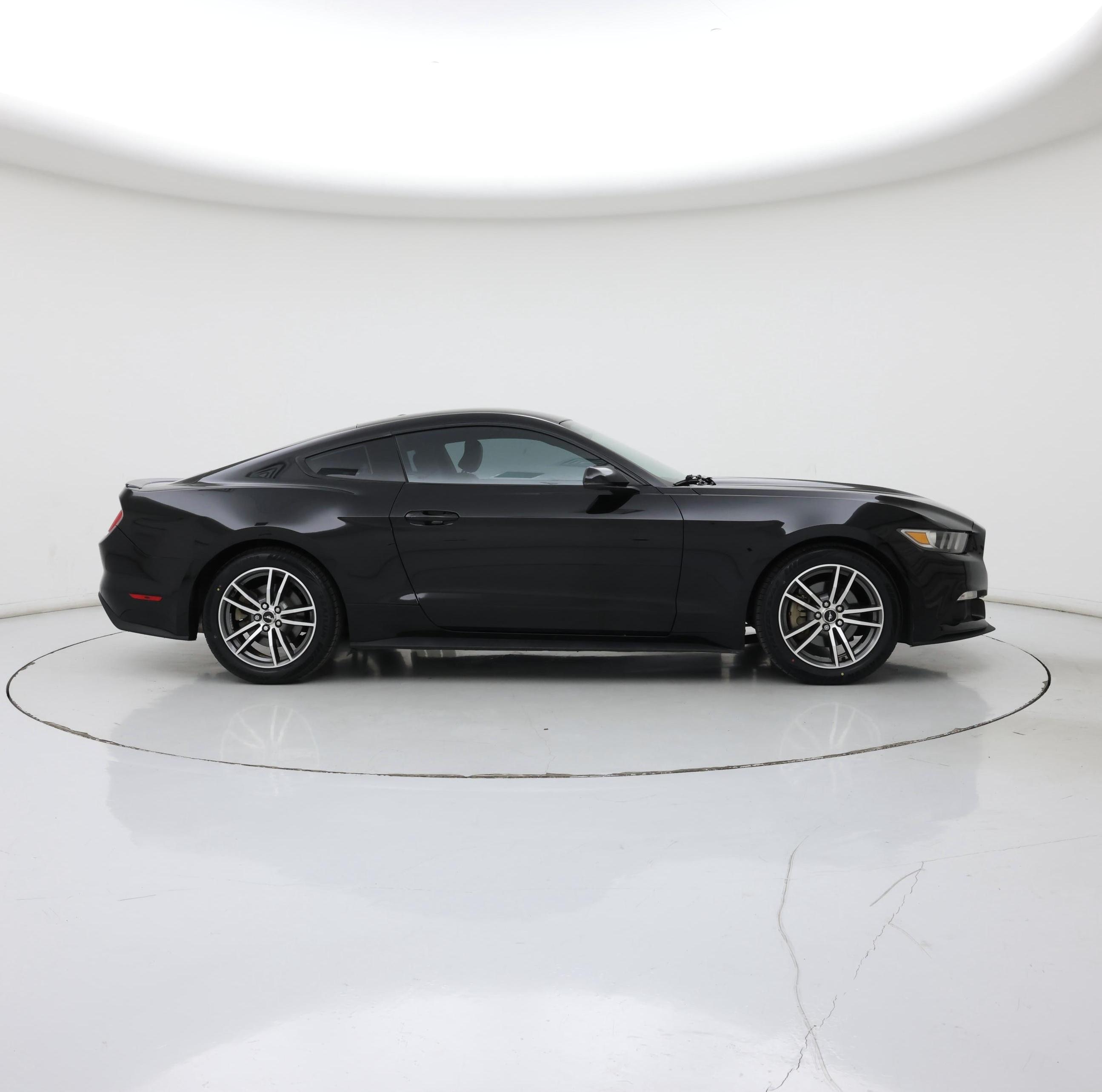 Thumbnail: 2015 Ford Mustang - 7