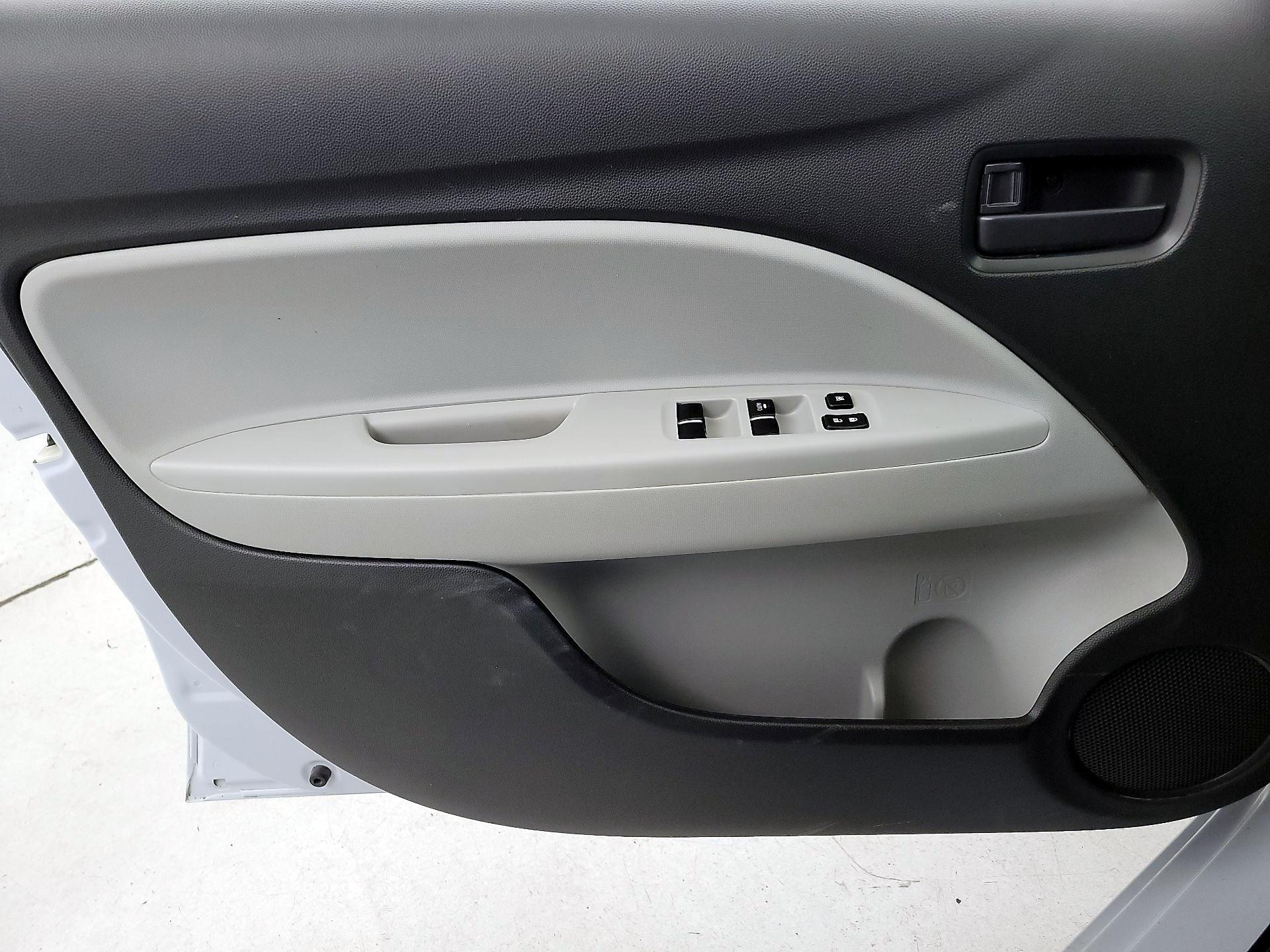 Thumbnail: 2021 Mitsubishi Mirage G4 - 12