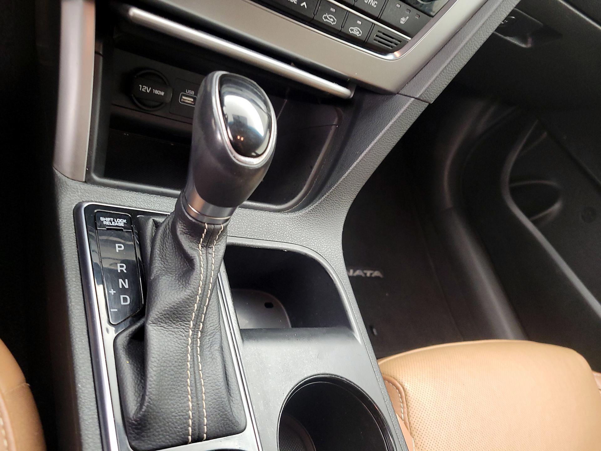 Thumbnail: 2015 Hyundai Sonata - 17