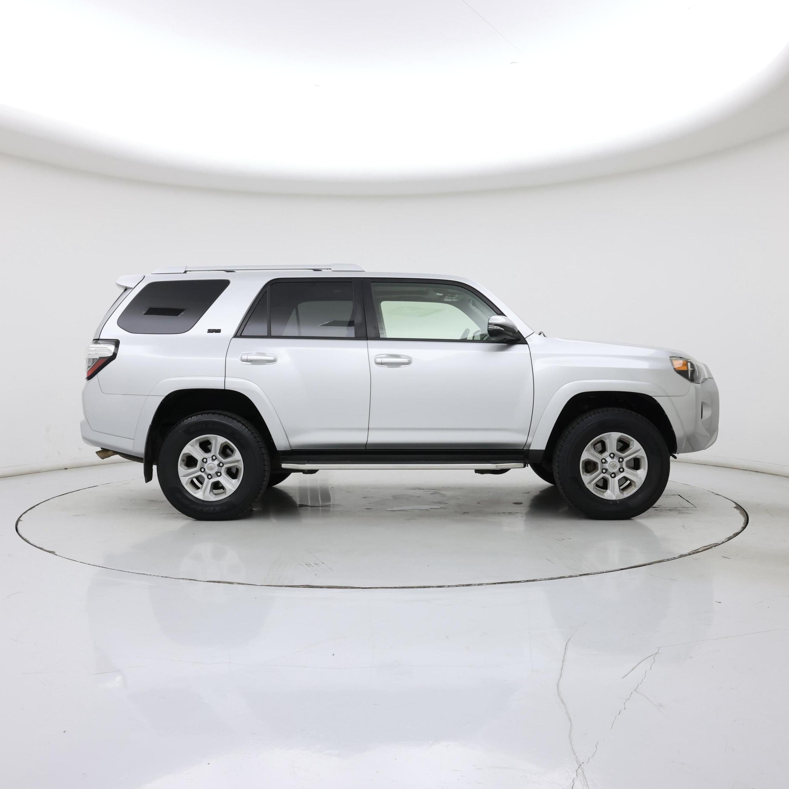 Thumbnail: 2016 Toyota 4Runner - 7