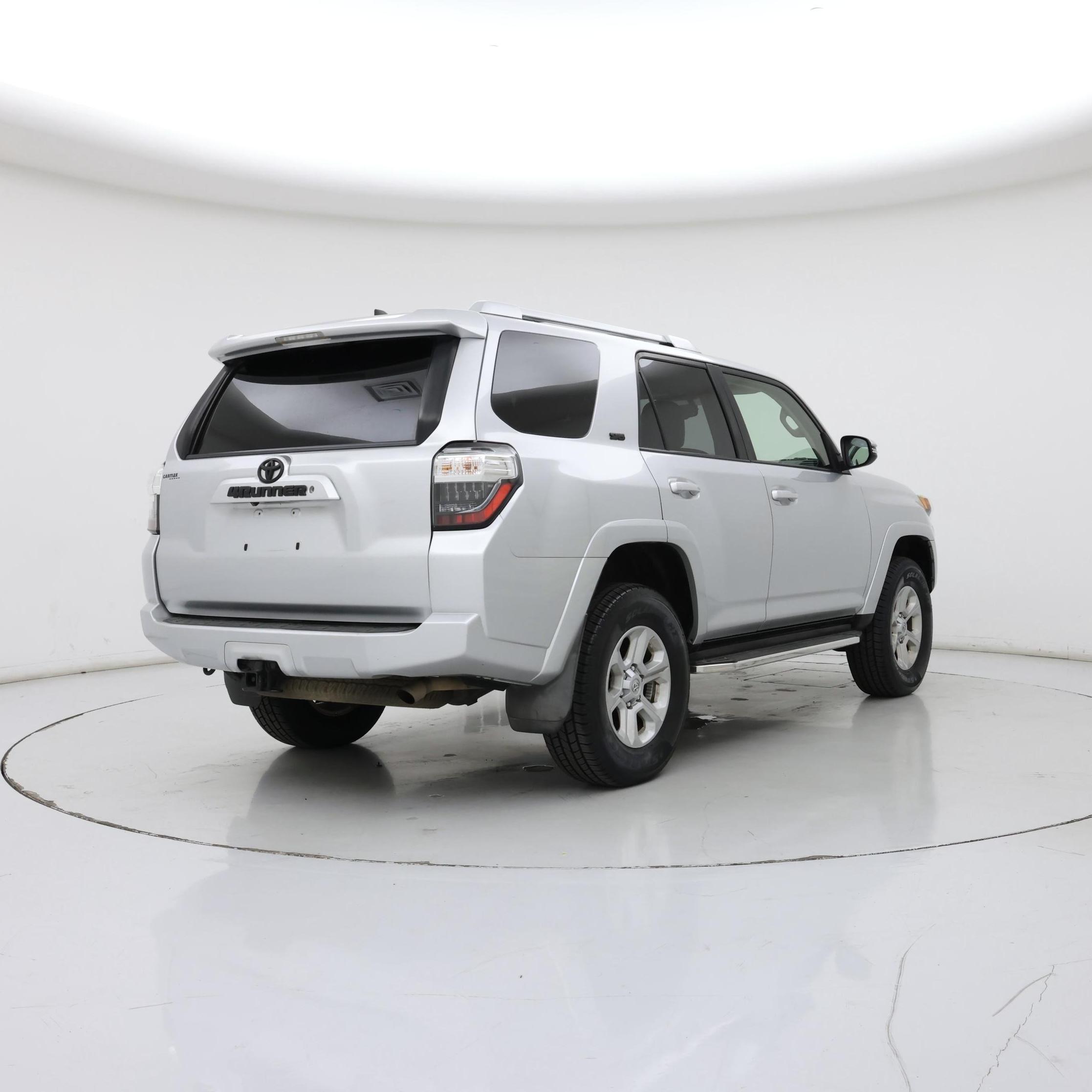 Thumbnail: 2016 Toyota 4Runner - 8