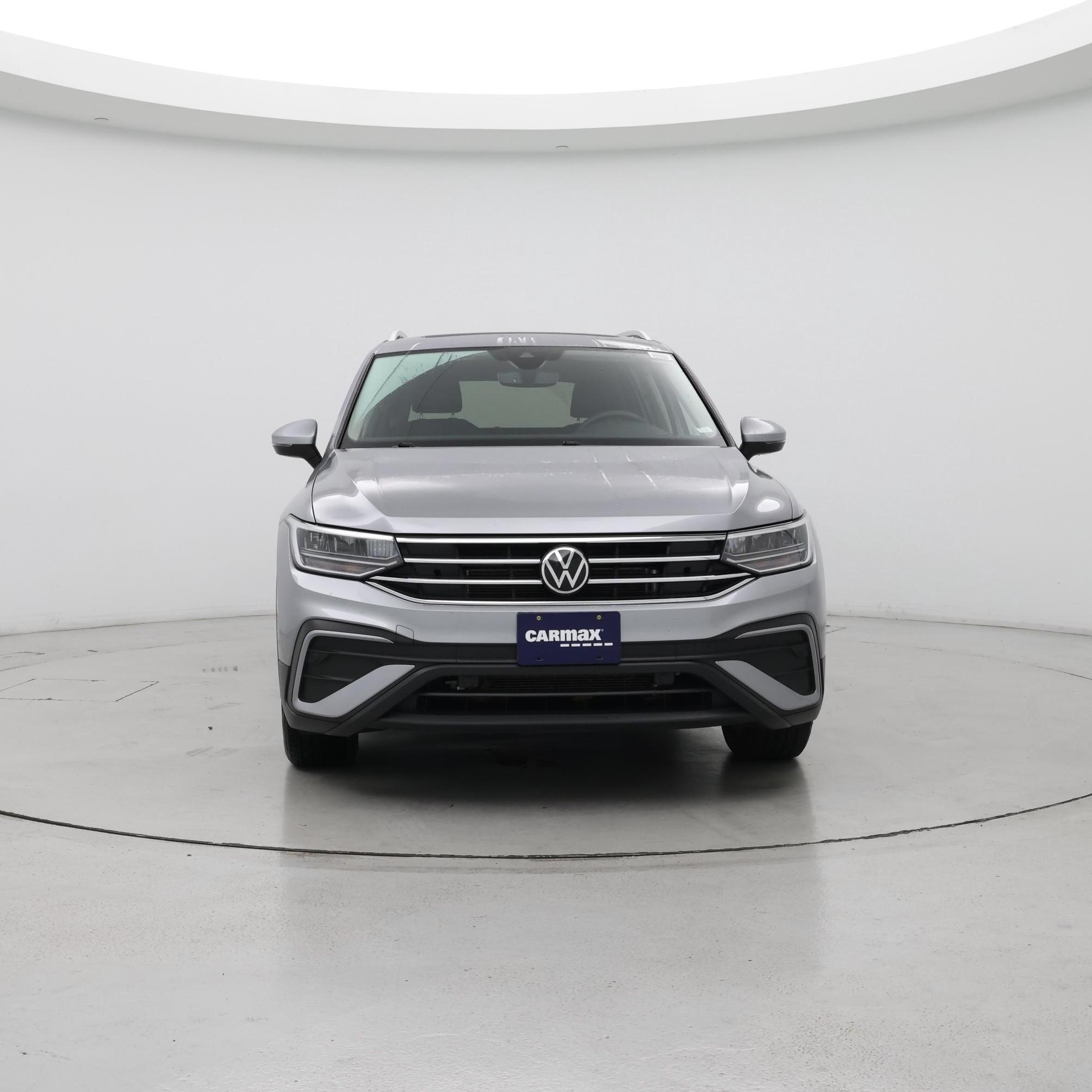 Thumbnail: 2023 Volkswagen Tiguan - 5