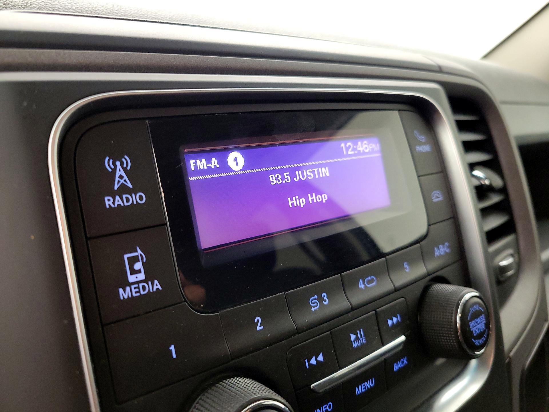 Thumbnail: 2019 RAM 1500 Classic - 15