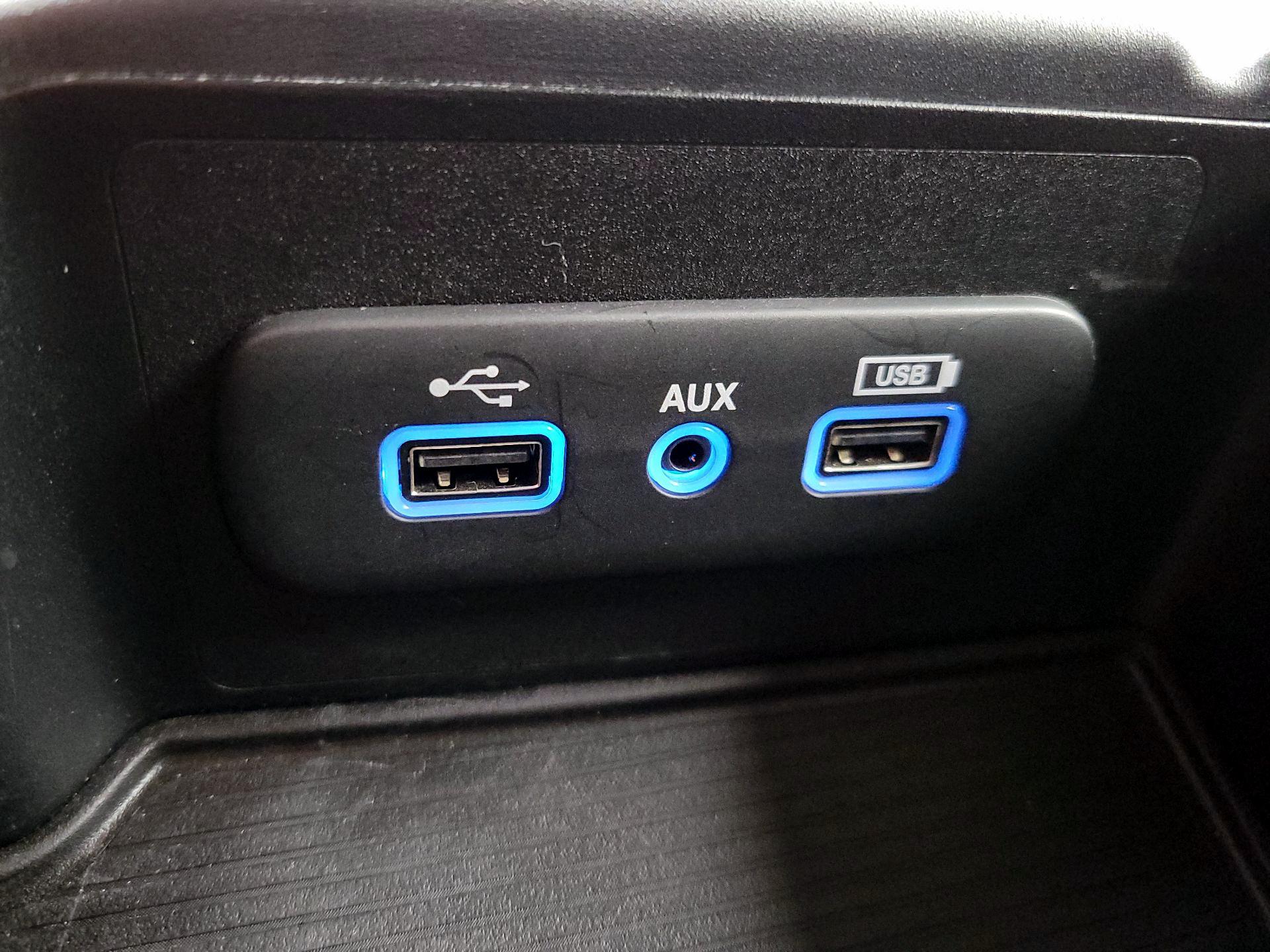 Thumbnail: 2019 RAM 1500 Classic - 18