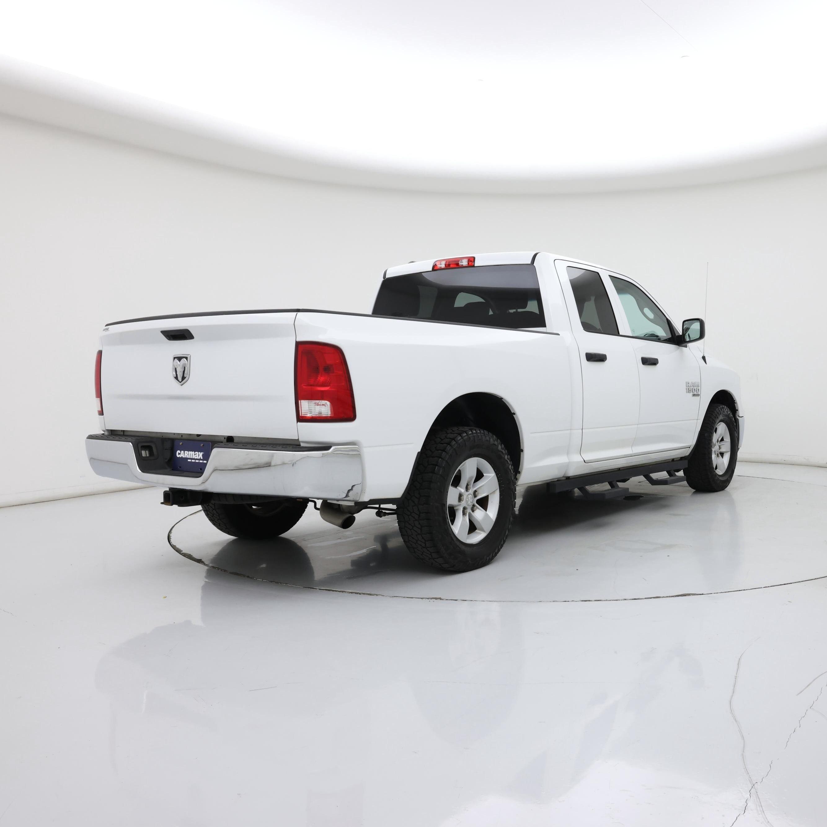 Thumbnail: 2019 RAM 1500 Classic - 8