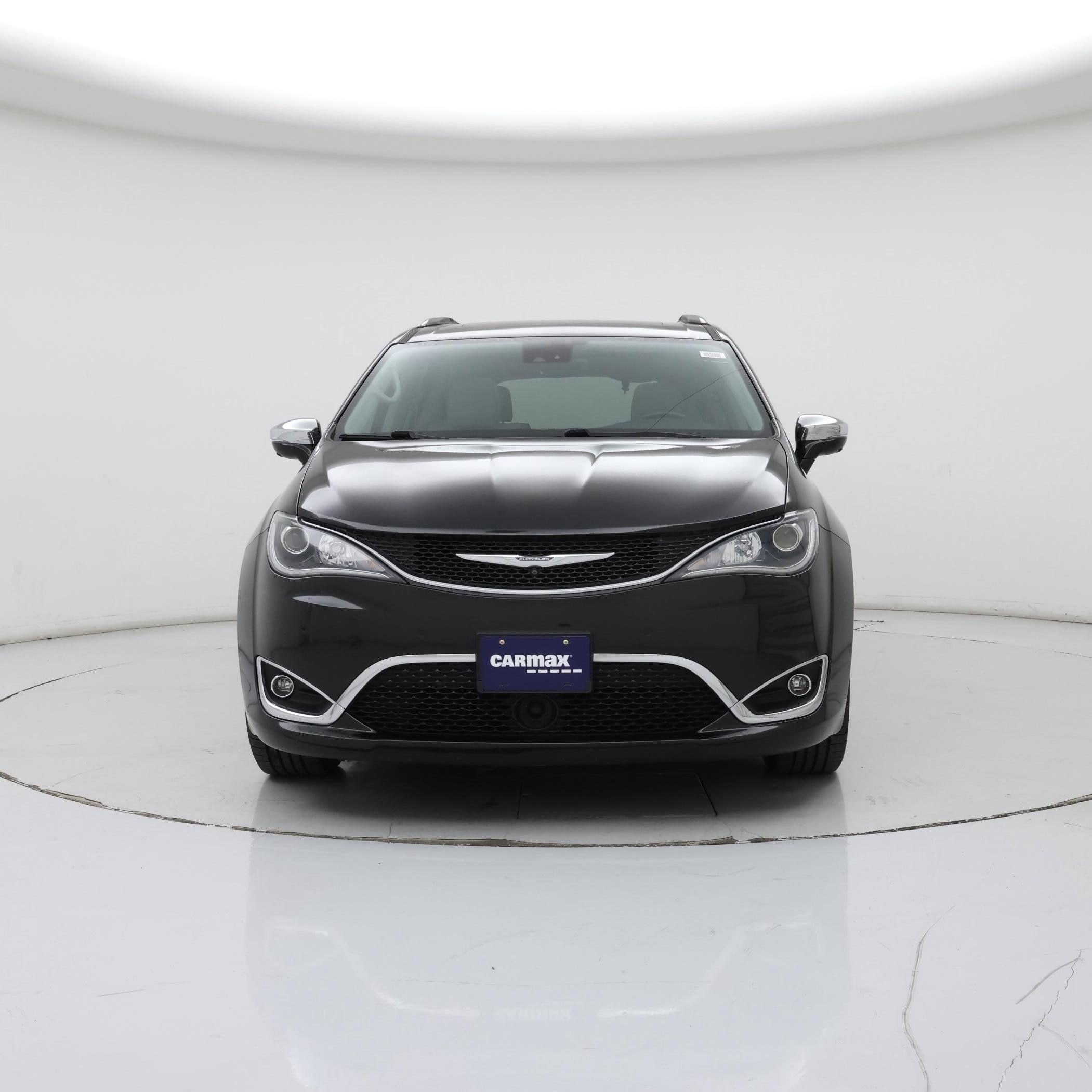 Thumbnail: 2018 Chrysler Pacifica - 5