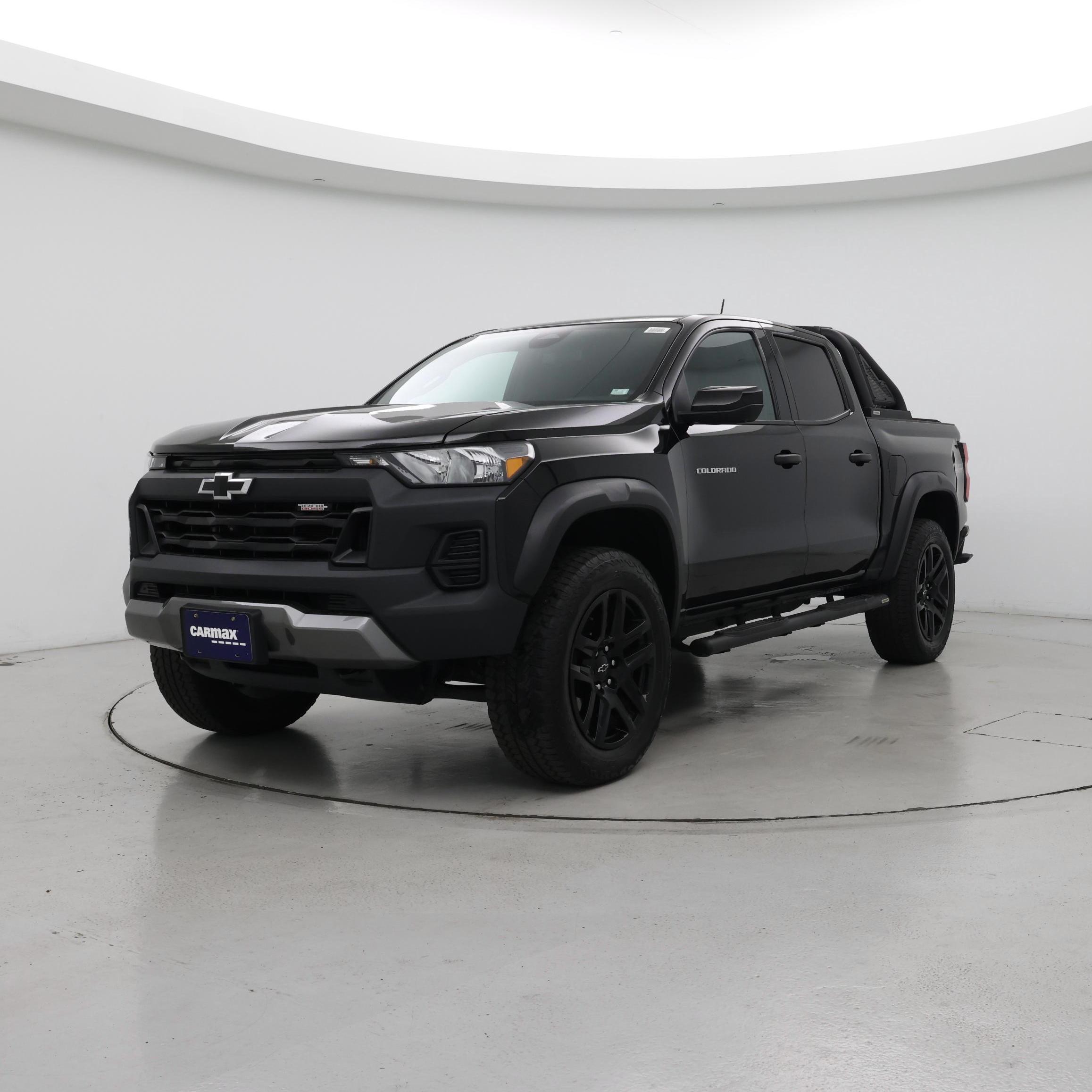 Thumbnail: 2023 Chevrolet Colorado - 4