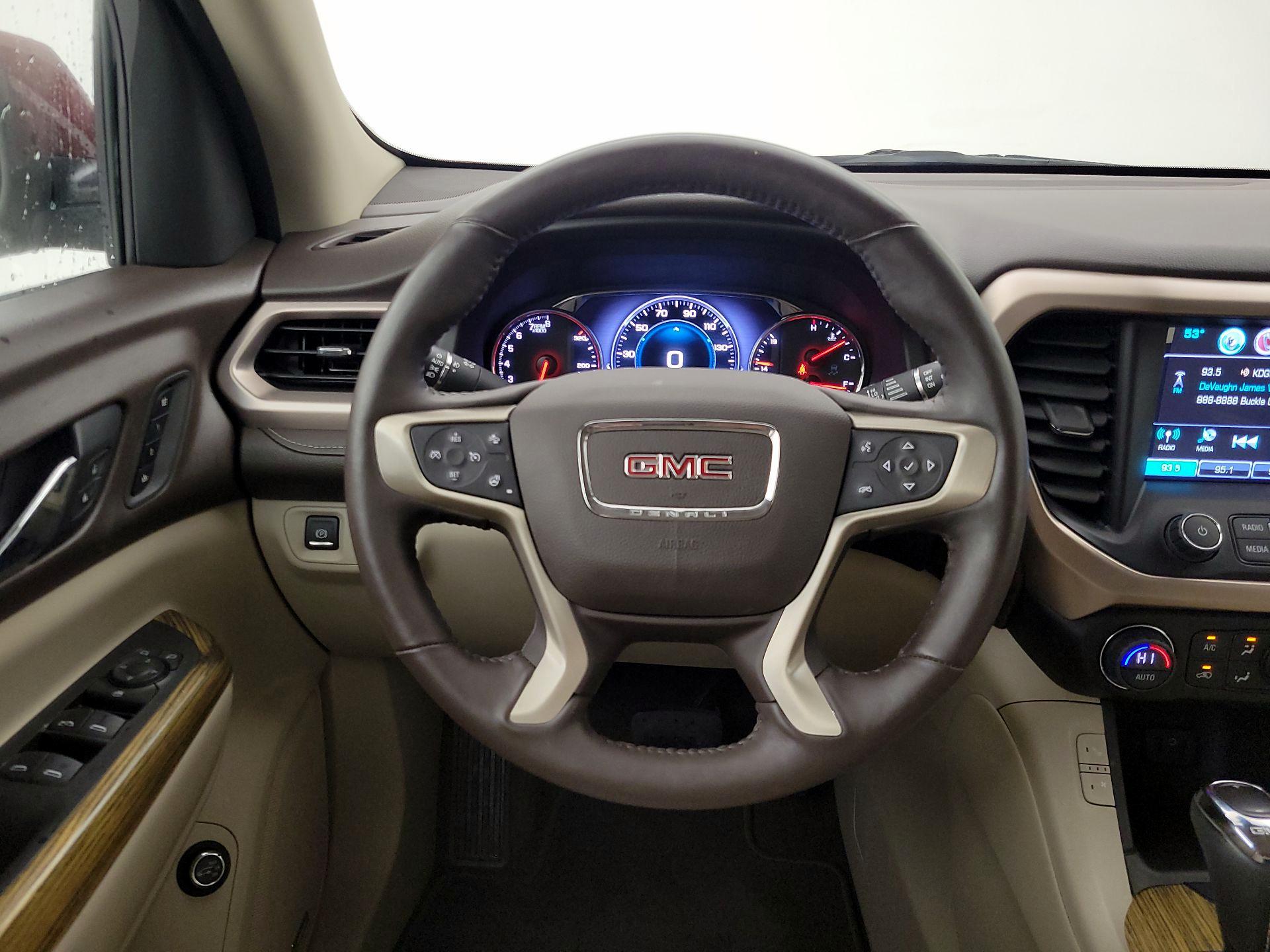 Thumbnail: 2017 GMC Acadia - 10