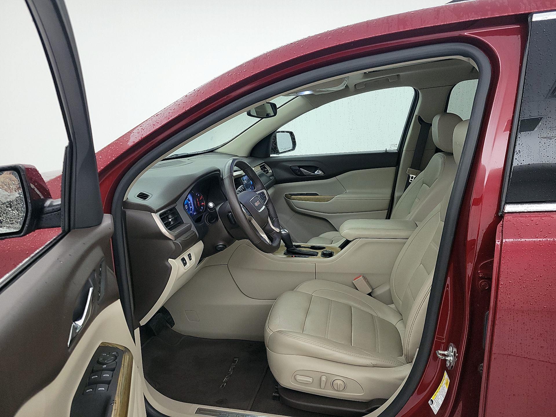 Thumbnail: 2017 GMC Acadia - 11